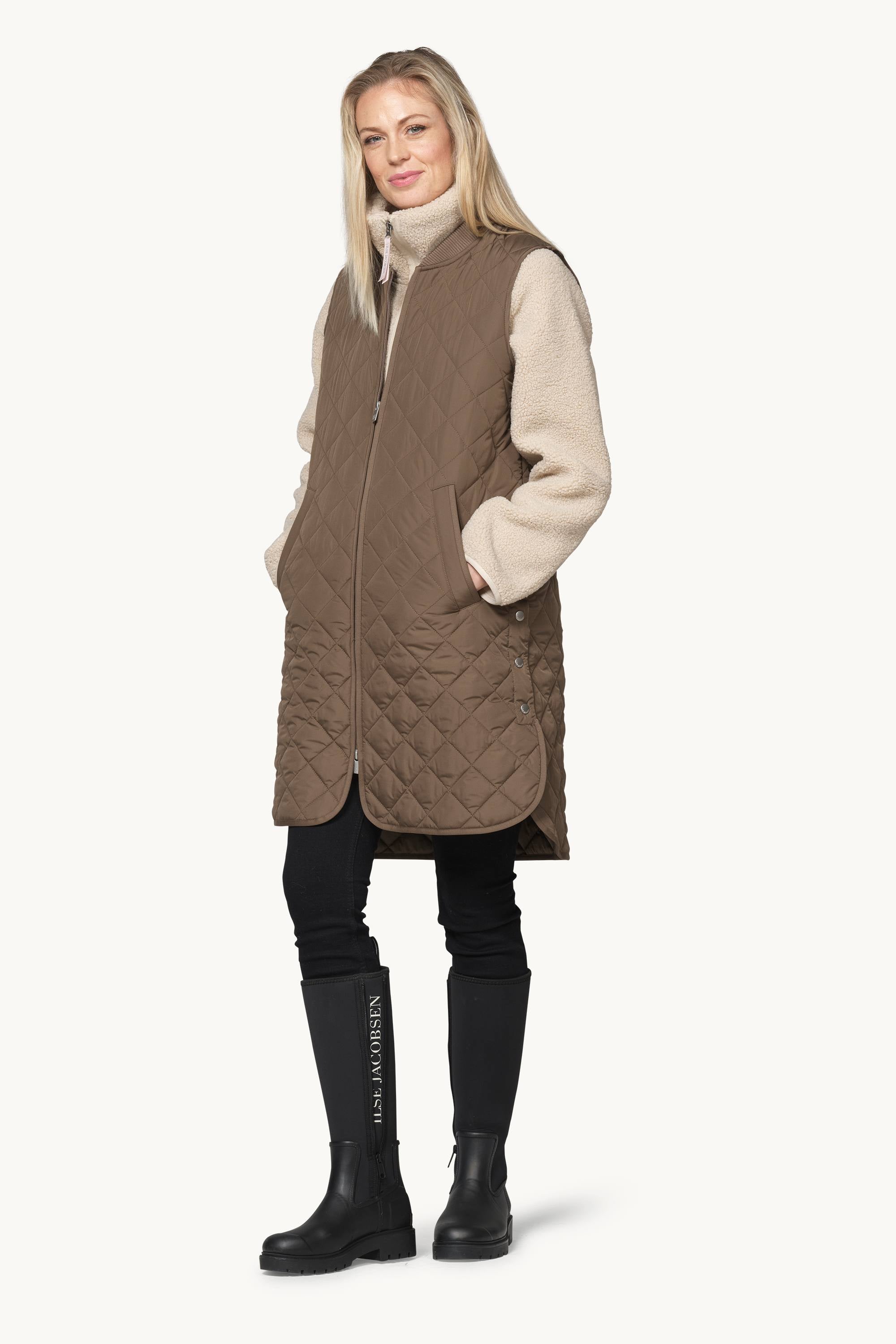 Quilt Vest - Mud