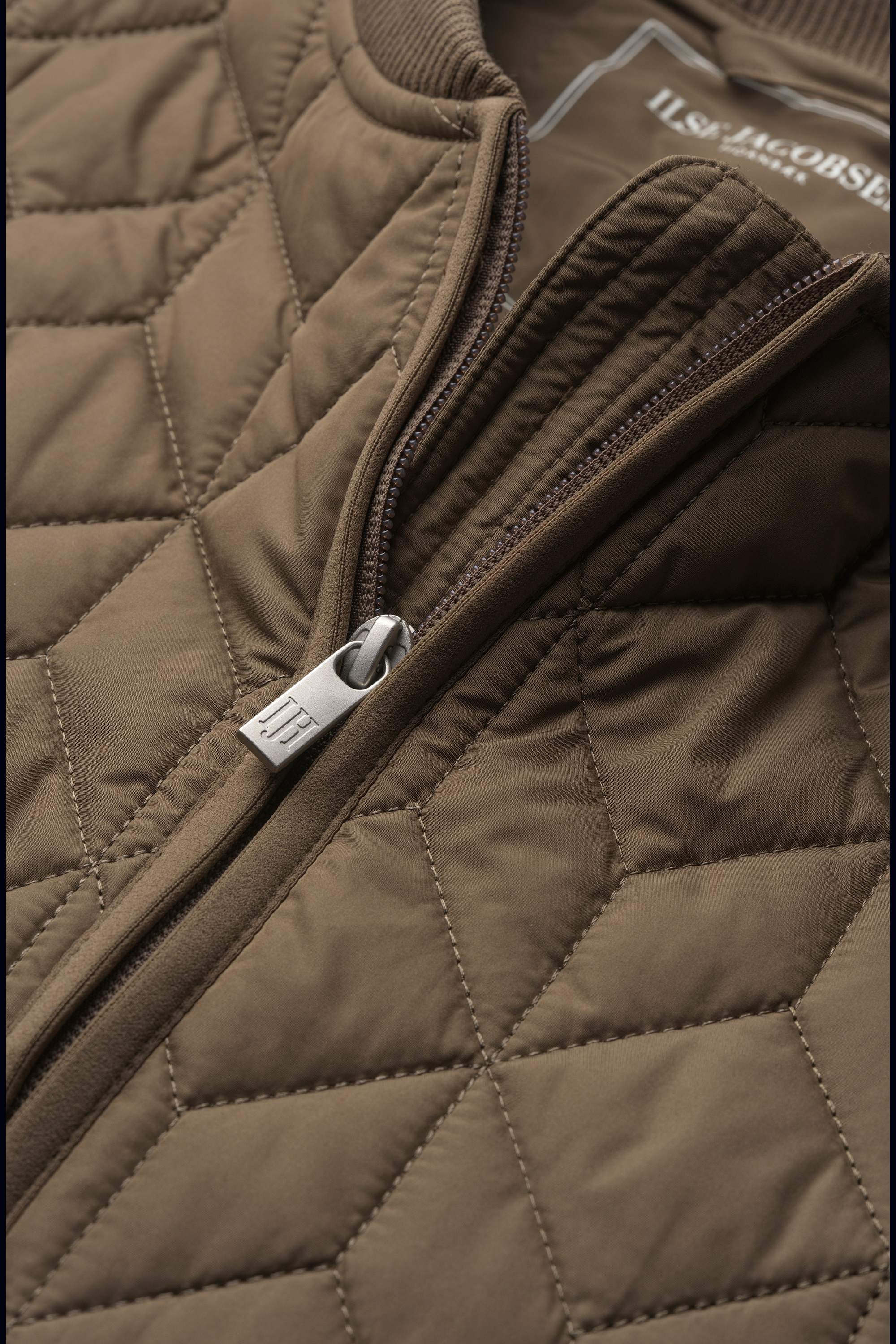 Quilt Jacket - Mud