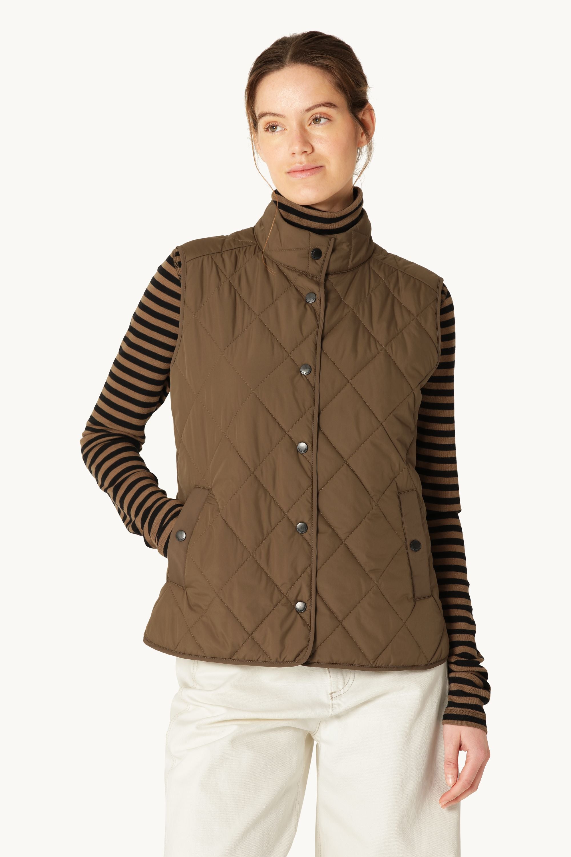 Quilted Short Vest - Nut