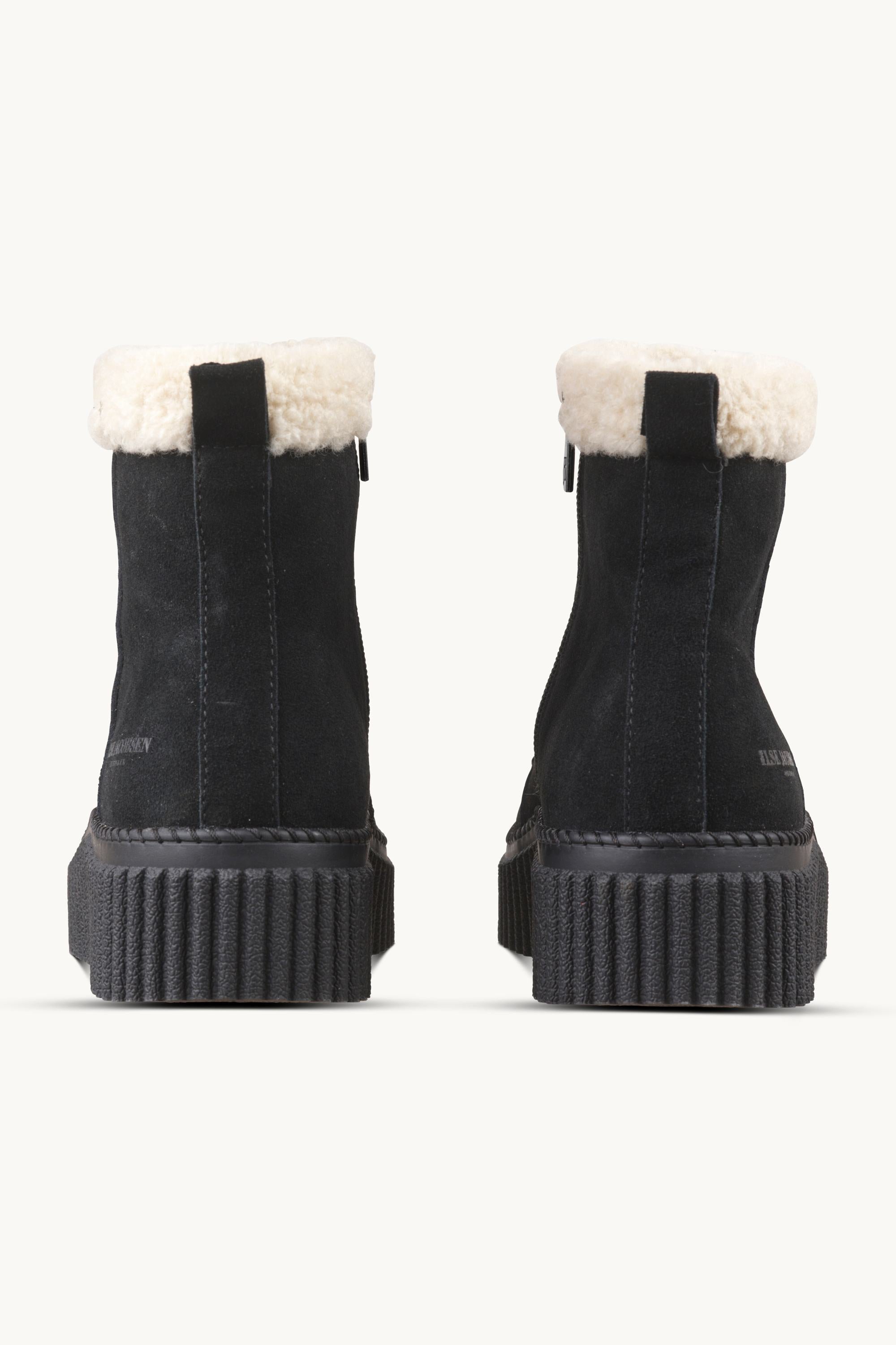 Suede Boots With Shearling - Black Black