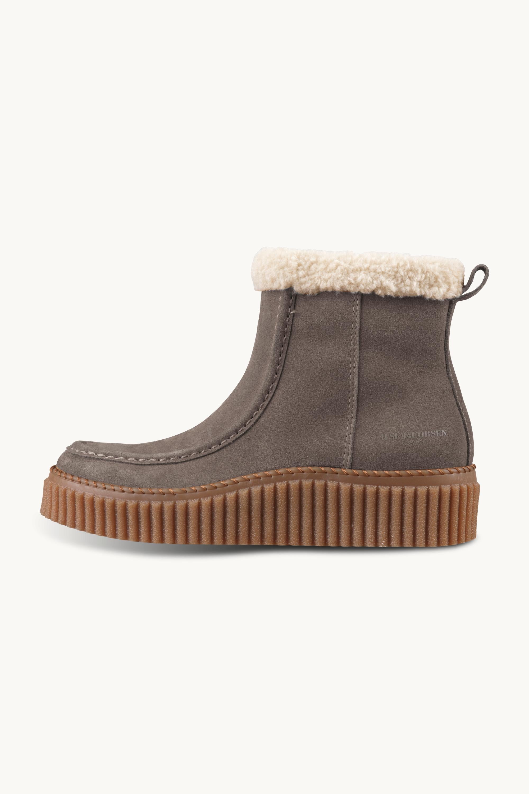 Suede Boots With Shearling - Falcon Clay