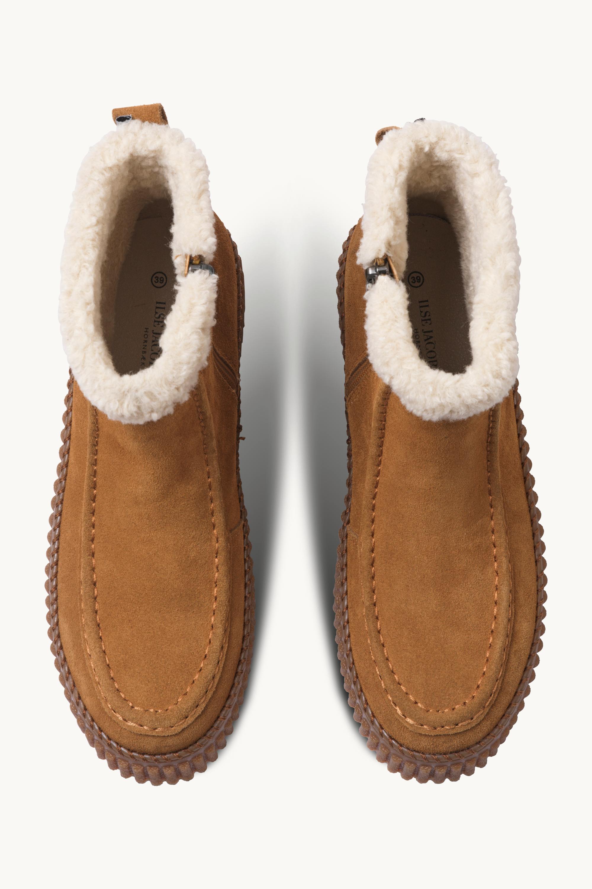 Suede Boots With Shearling - Cashew Clay