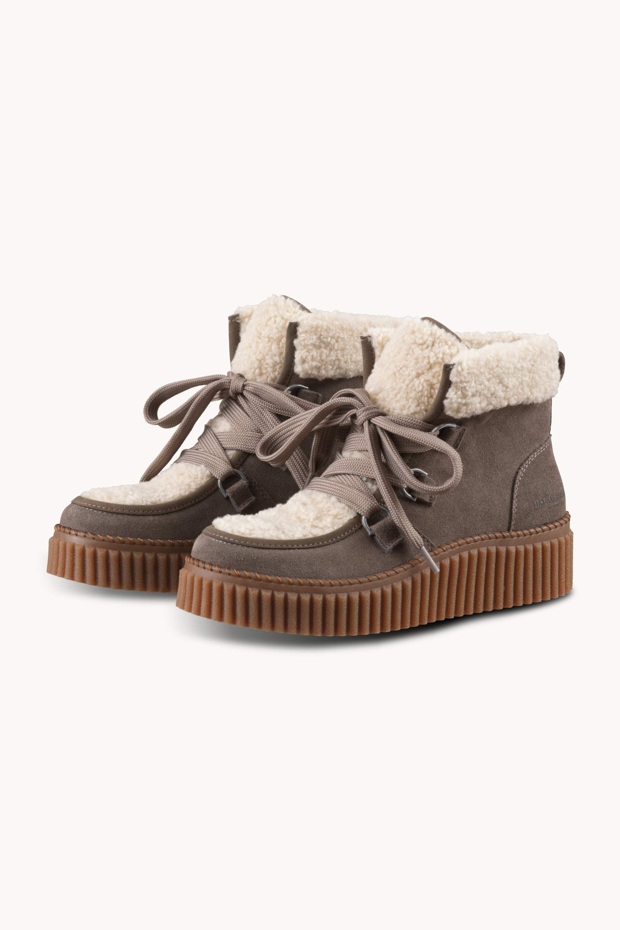 Suede Boots With Shoelaces - Falcon Clay