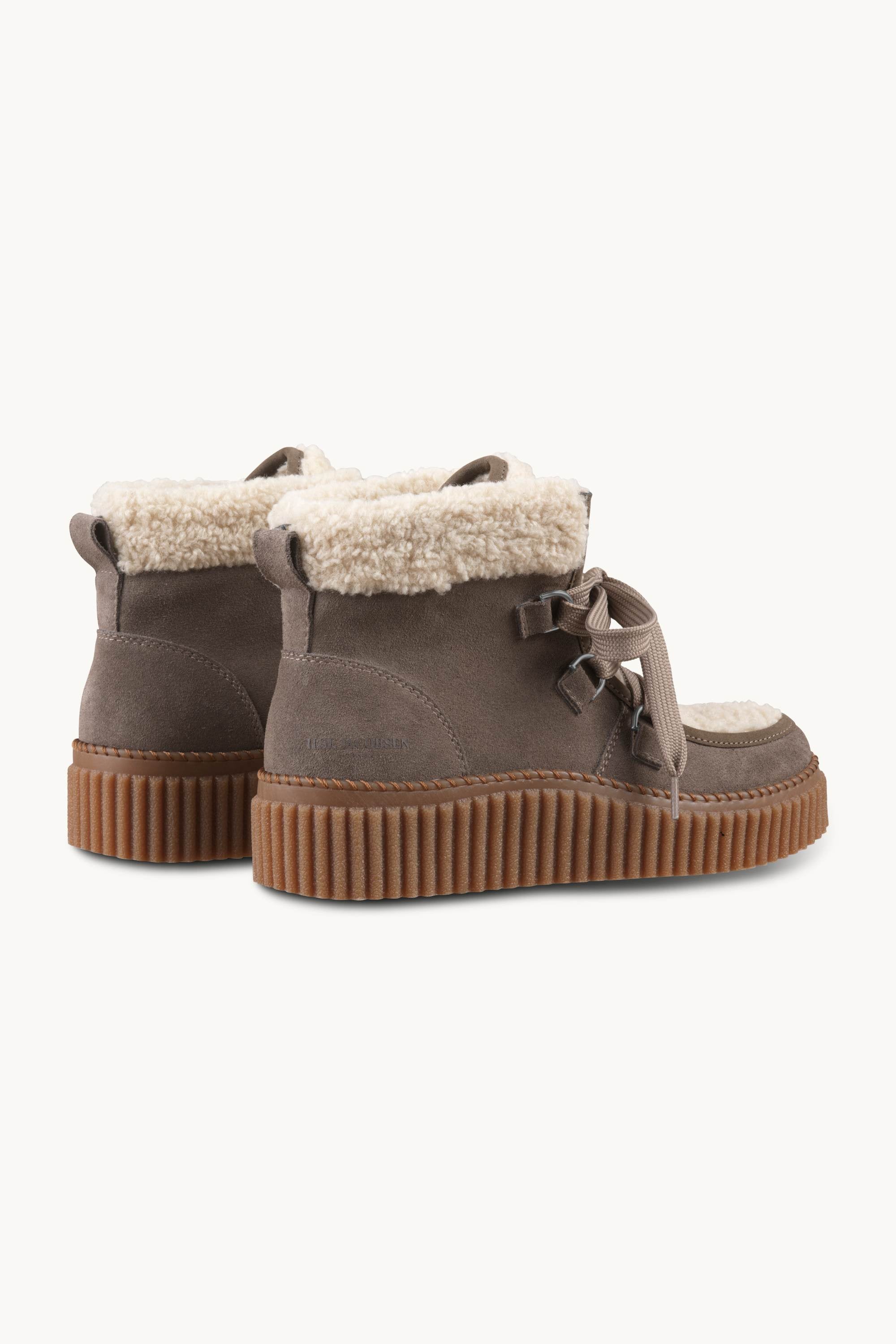 Suede Boots With Shoelaces - Falcon Clay