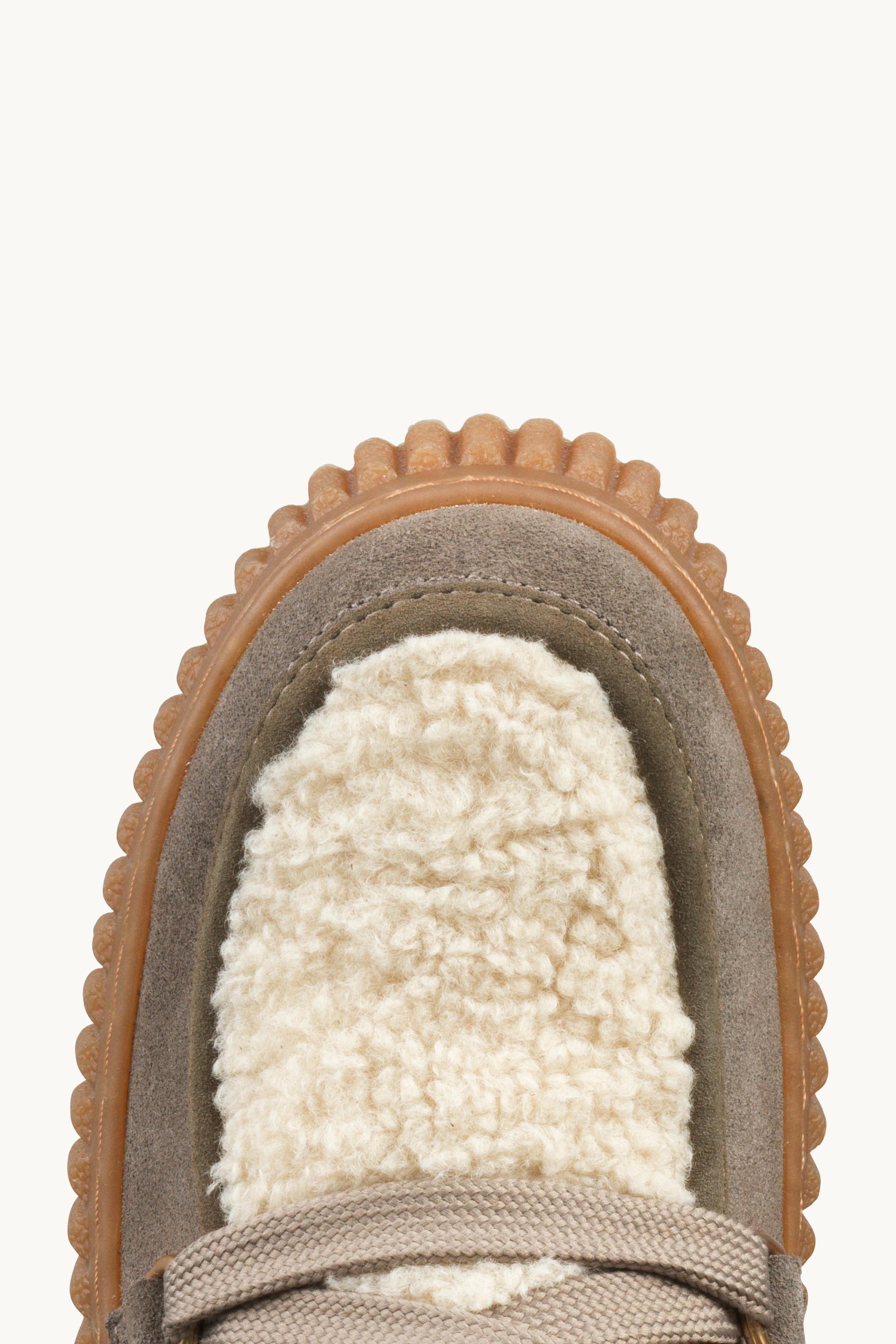 Suede Boots With Shoelaces - Falcon Clay