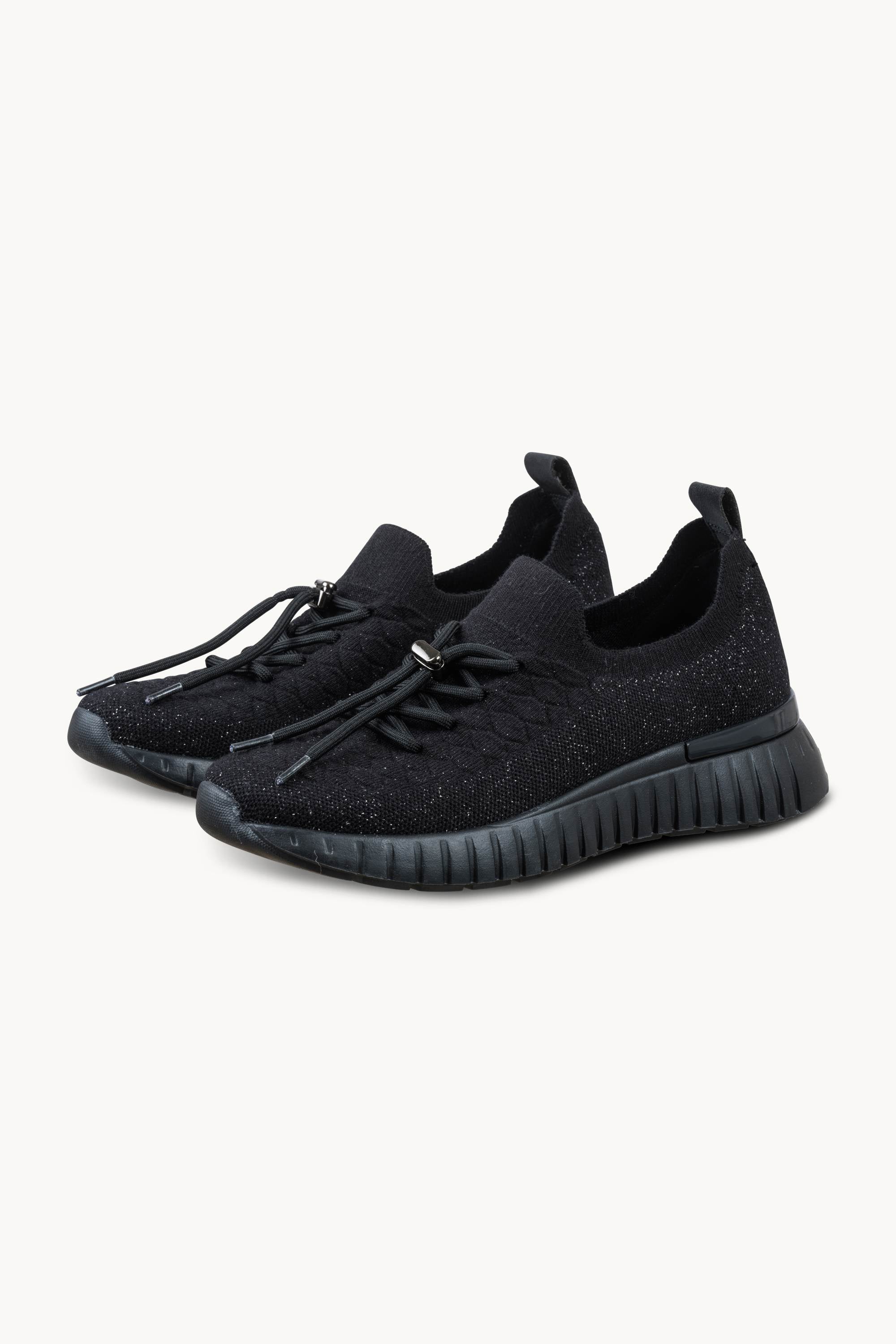 Sporty Sneakers - Black Black