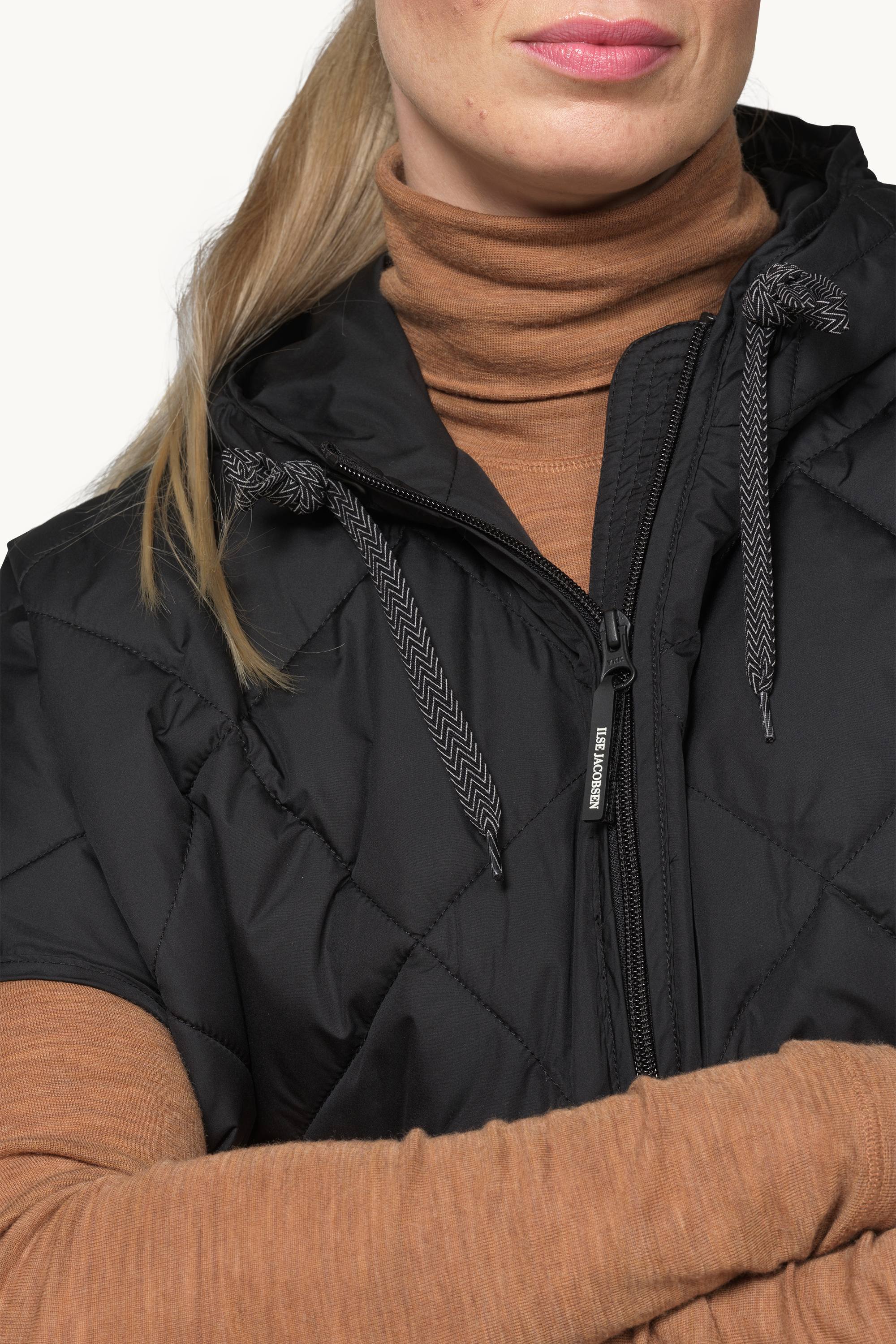 Padded Cape - Black