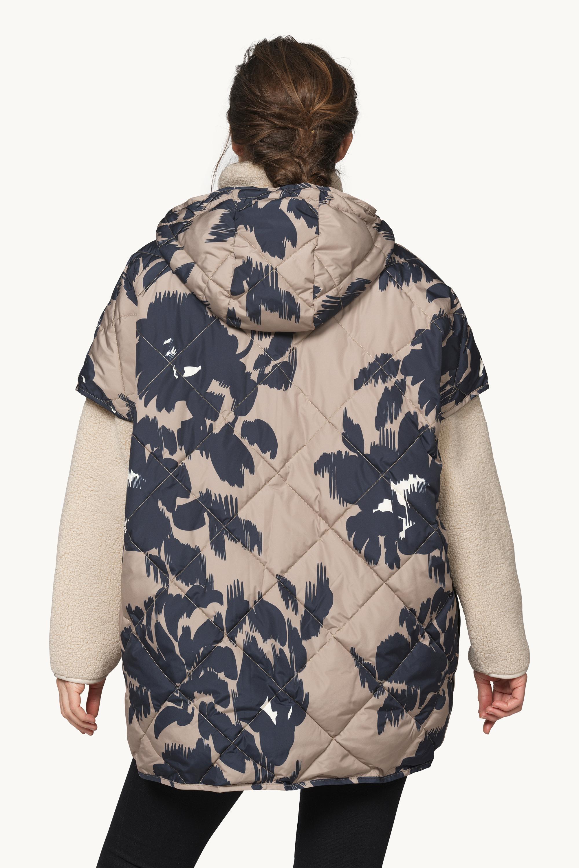 Padded Cape - Floral Decors