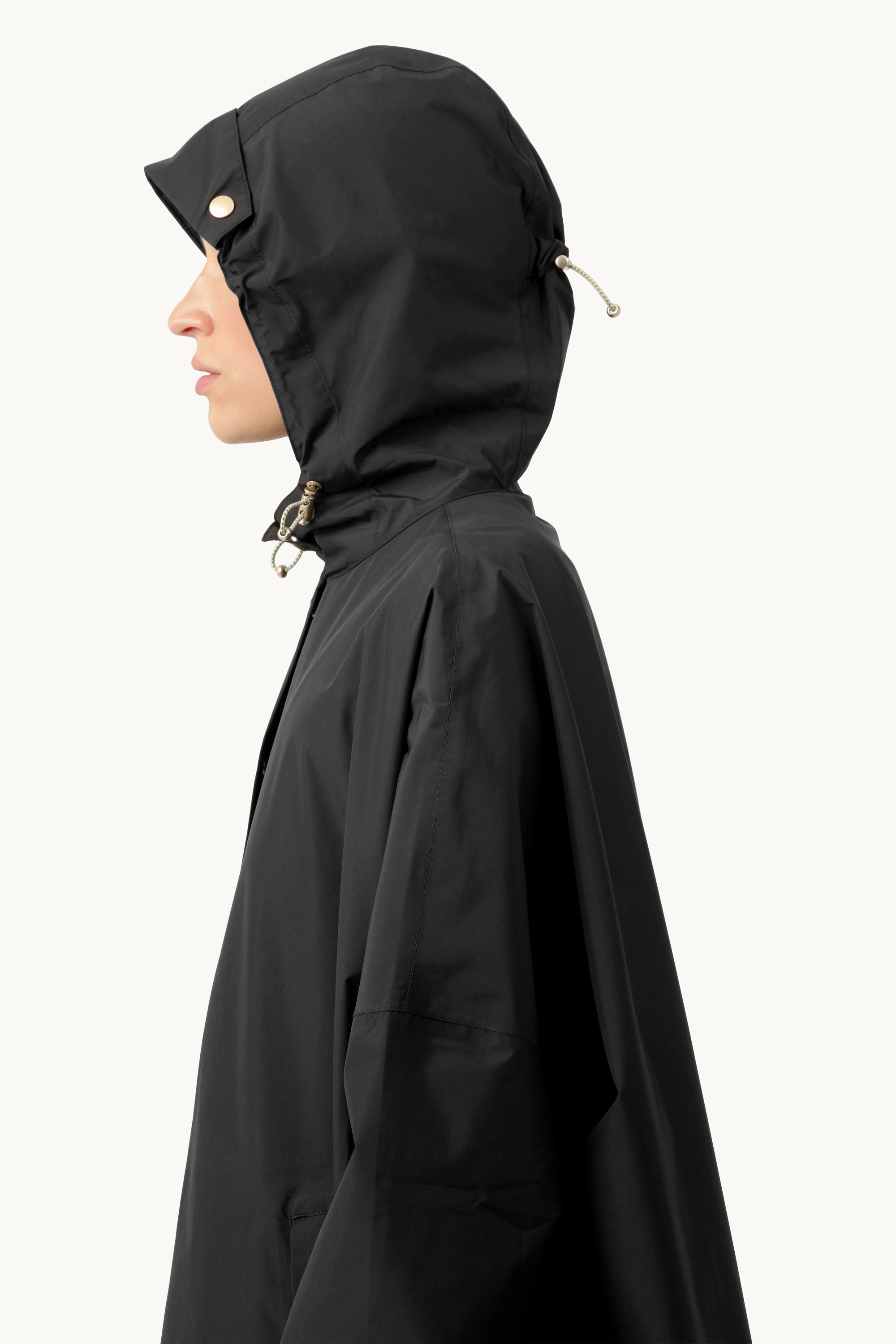 Poncho à manches - Noir
