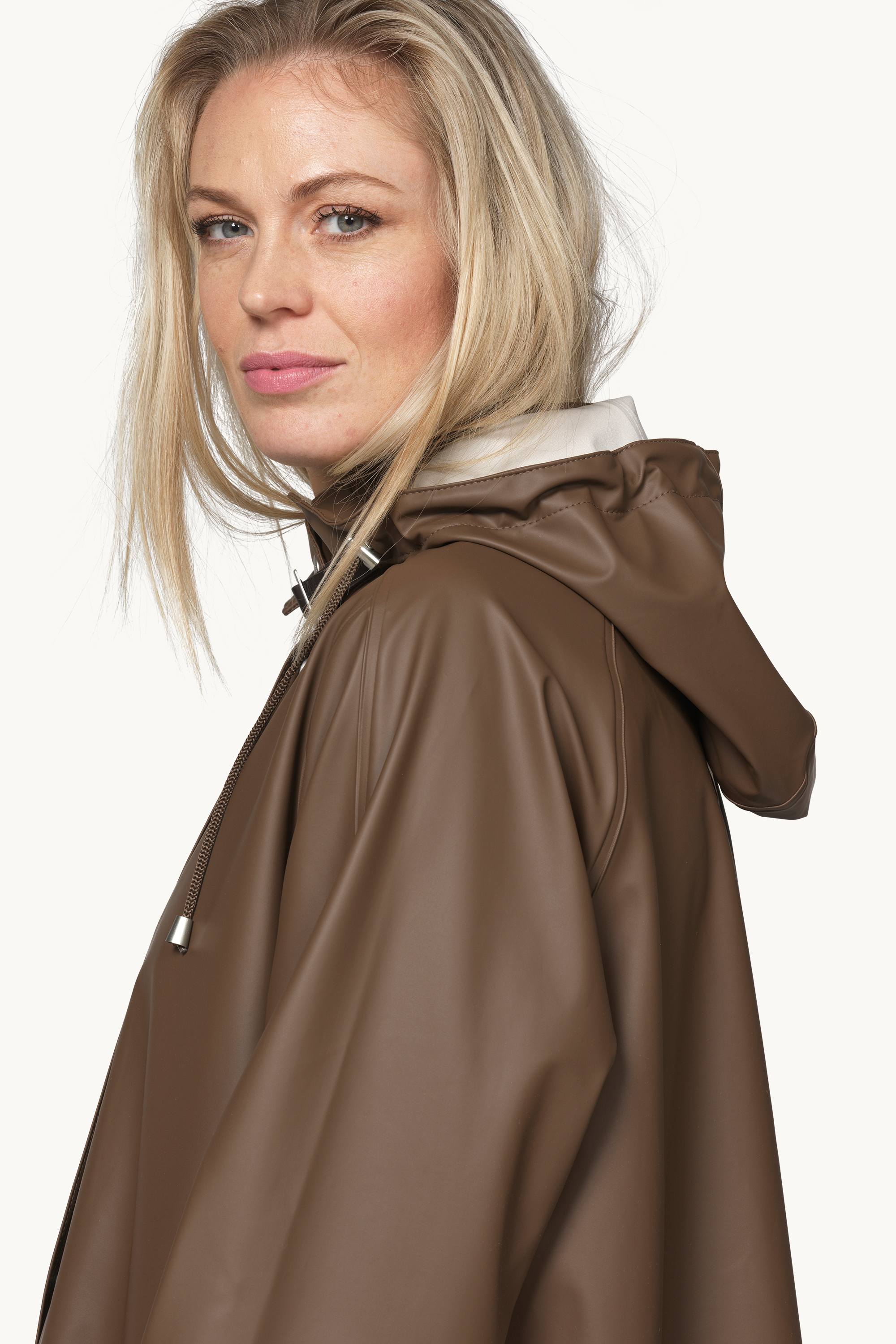 Light Raincoat - Mud