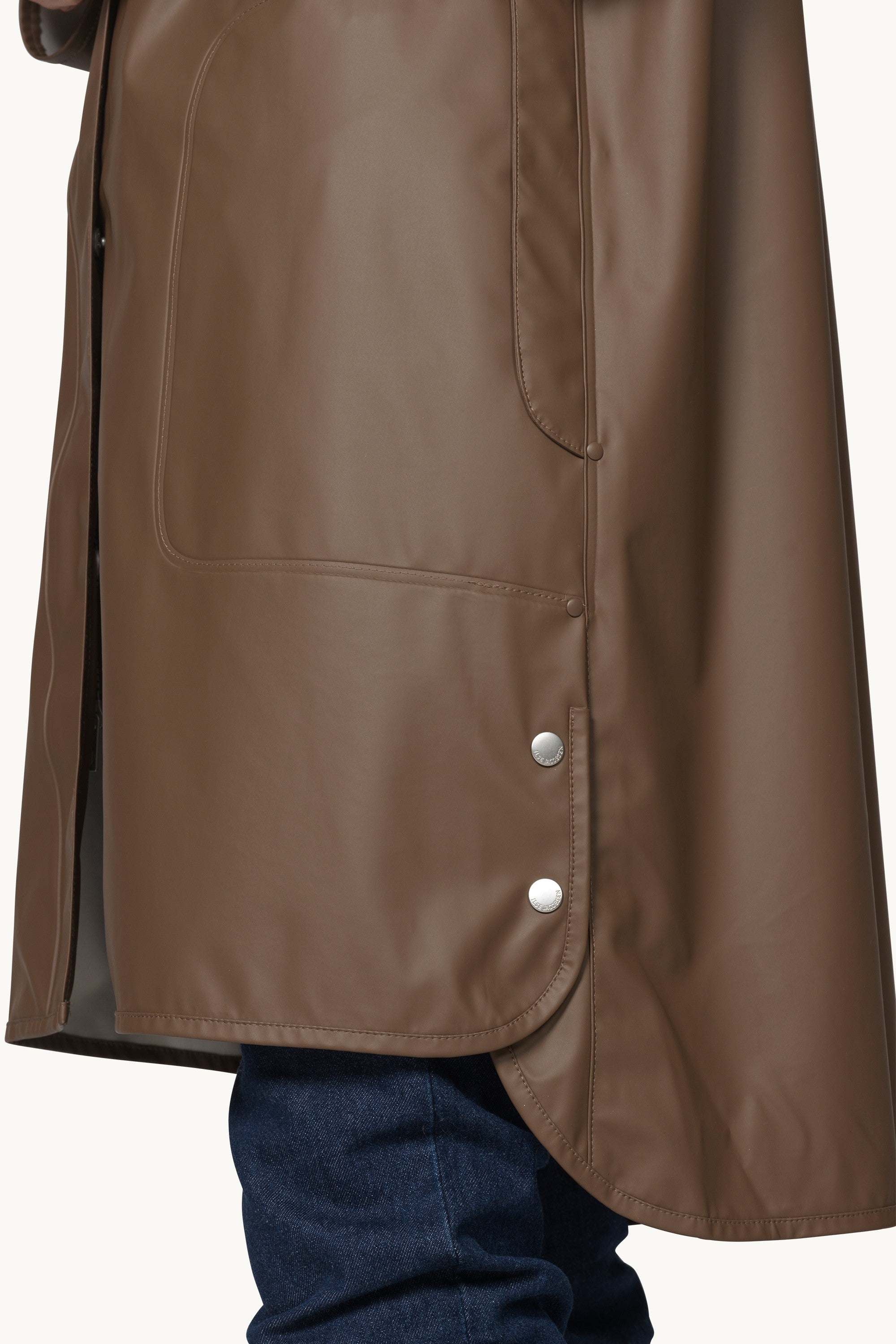 Light Raincoat - Mud