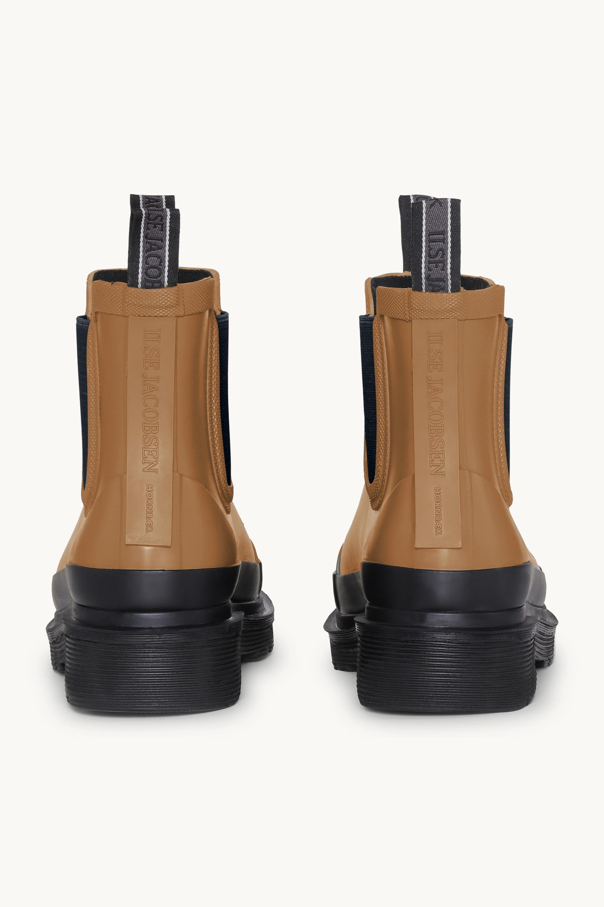 Chelsea Rain - Golden Brown