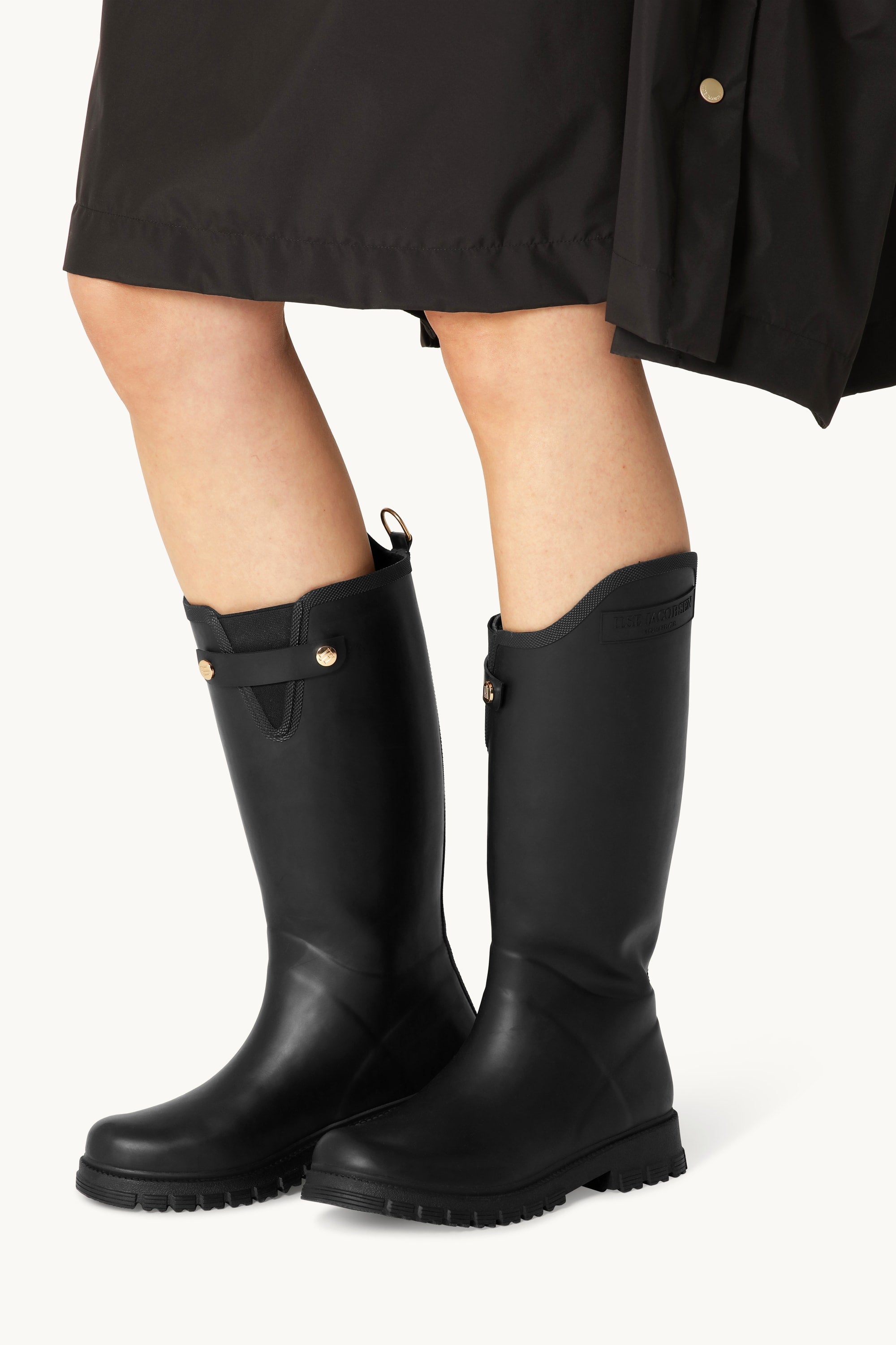 Asymmetric Rain - Black Black