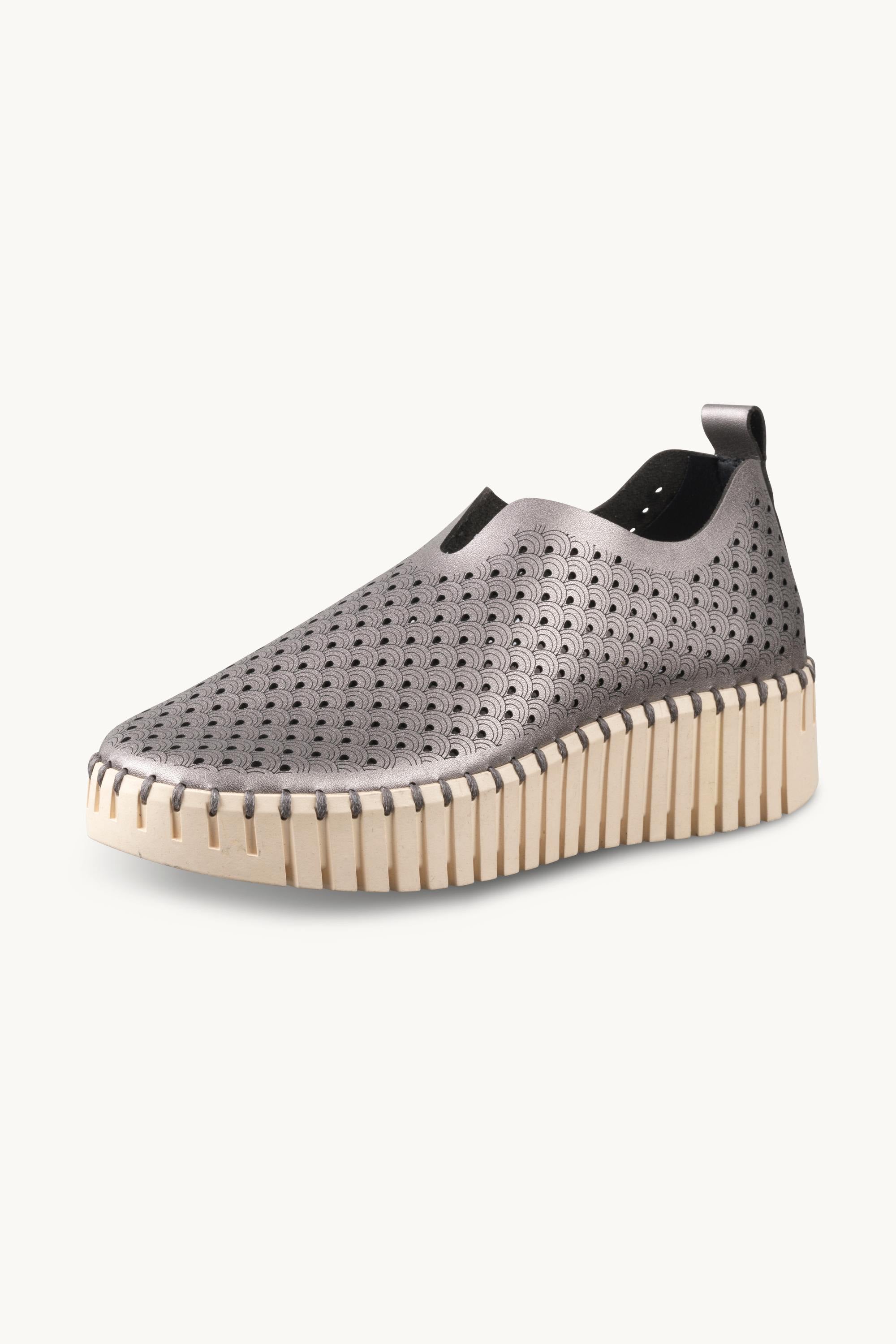 Tulip Slip-On Wedge - Gun Metal Pearled Ivory