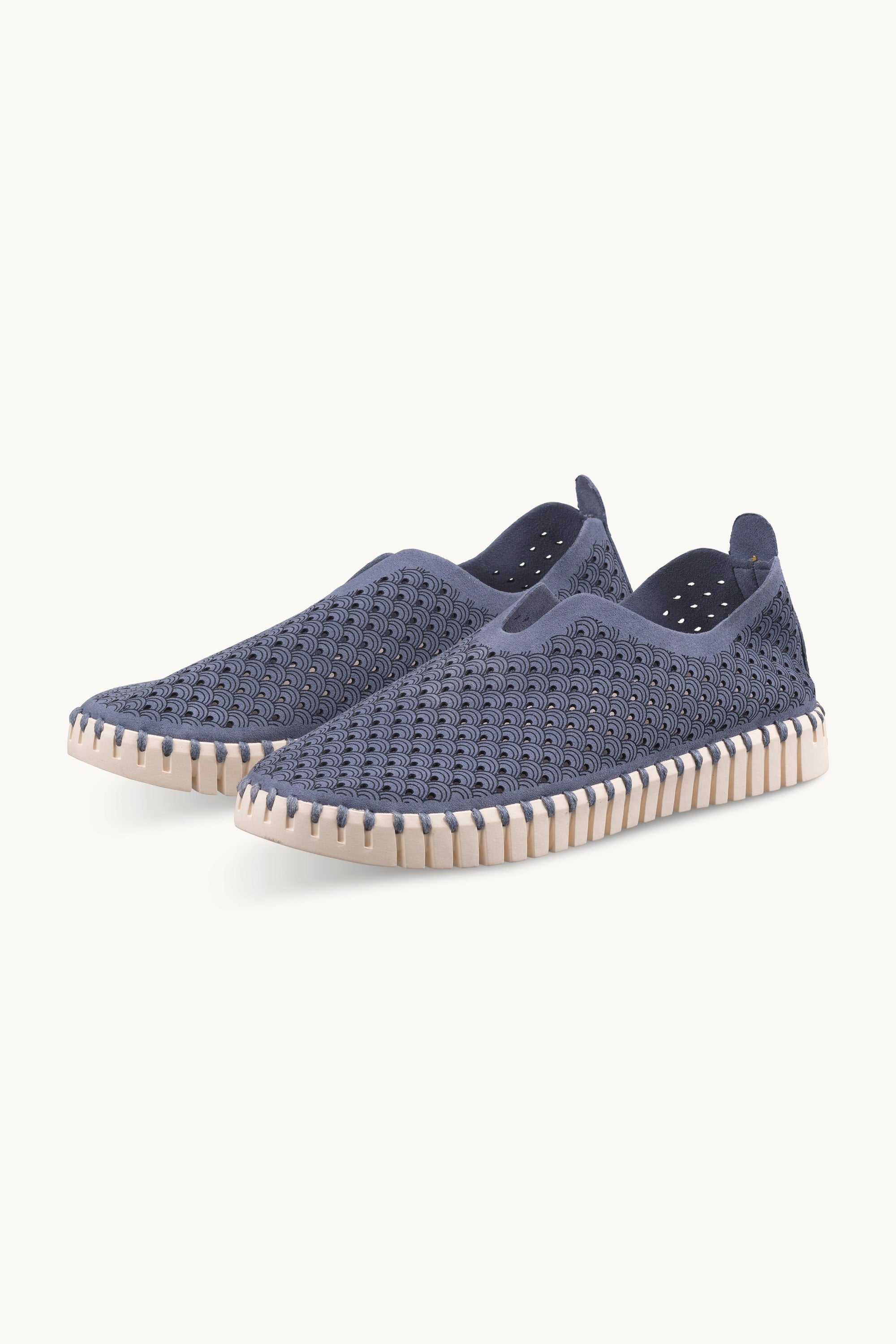 Tulip Shoe - Ombre Blue Pearled Ivory