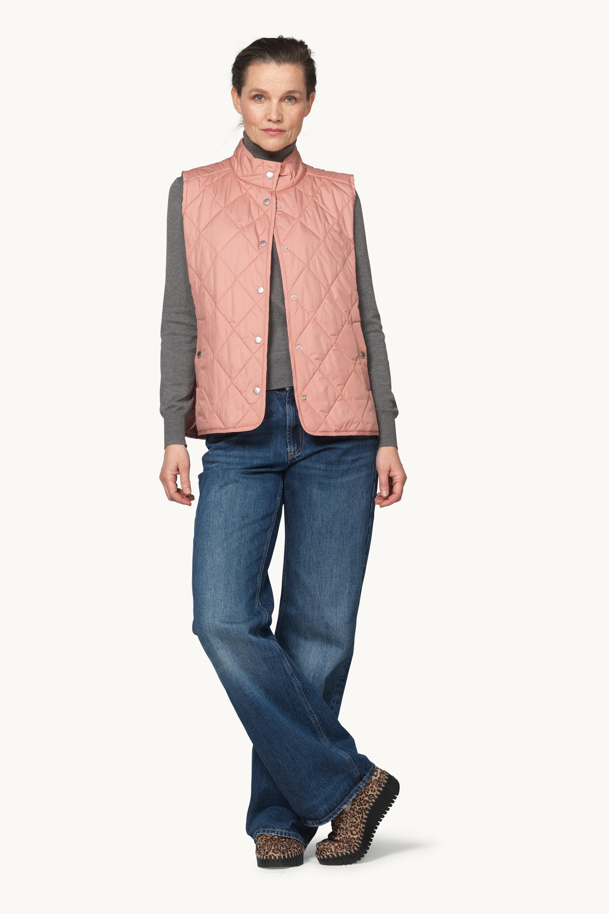 Quilted Short Vest - Ash Rose
