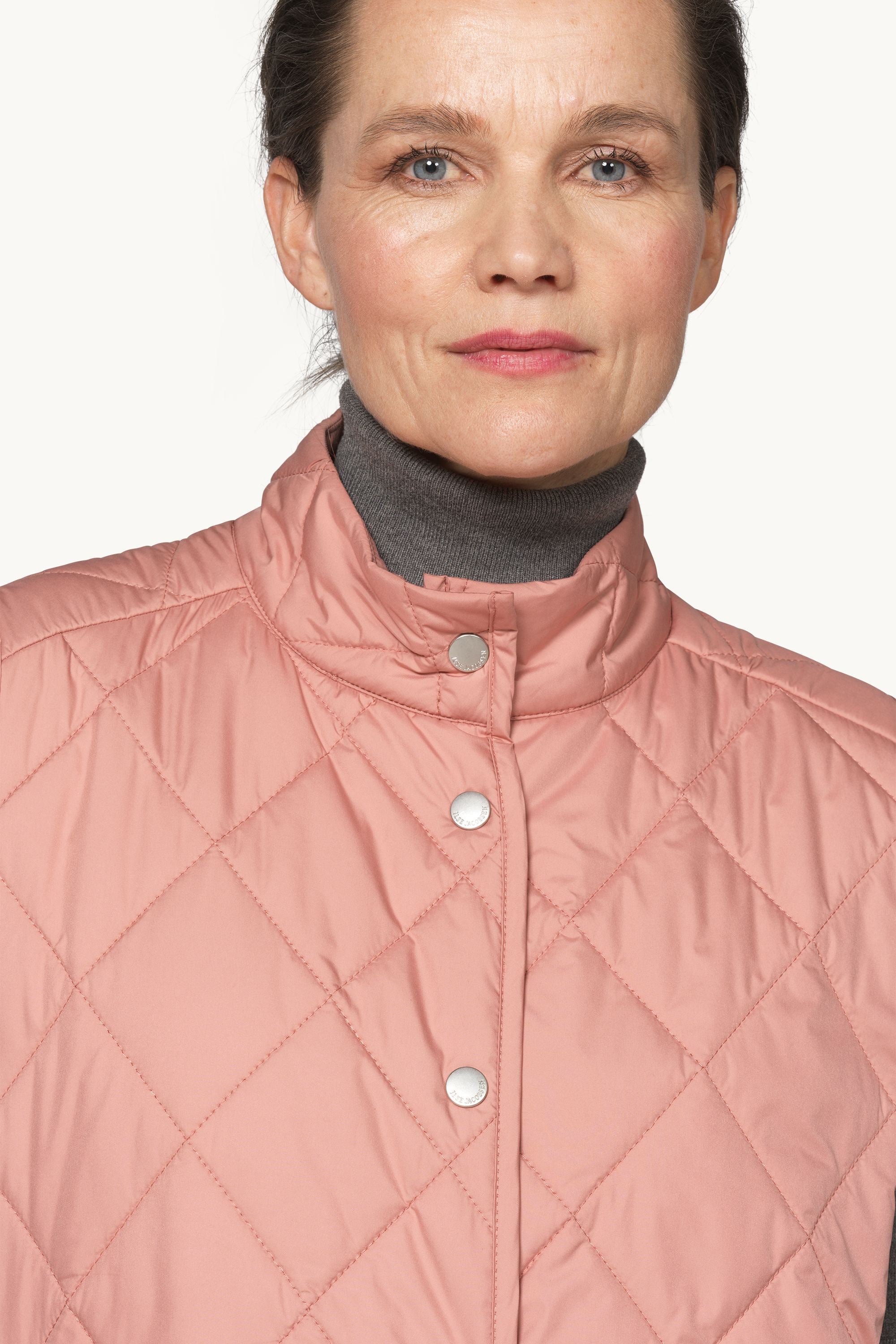Quilted Short Vest - Ash Rose