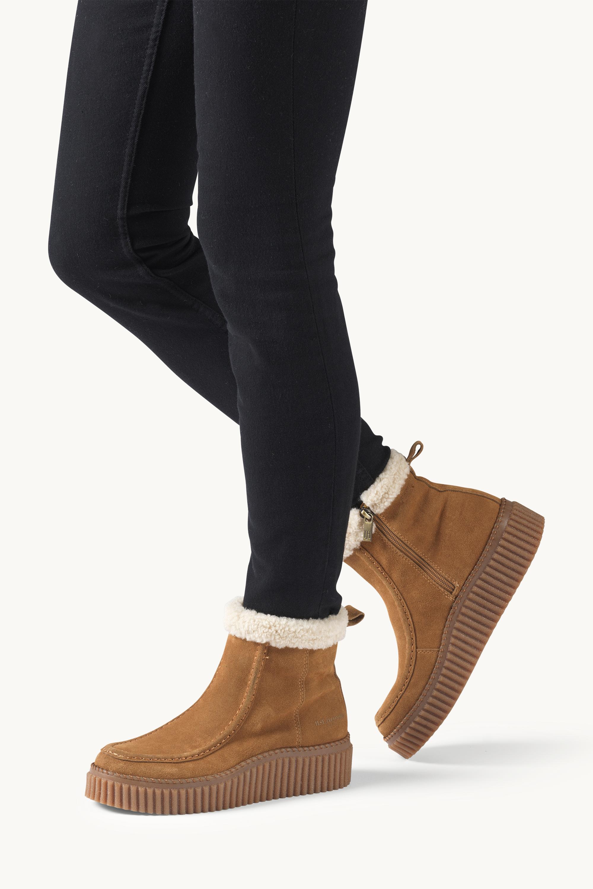 Suede Boots With Shearling - Cashew Clay