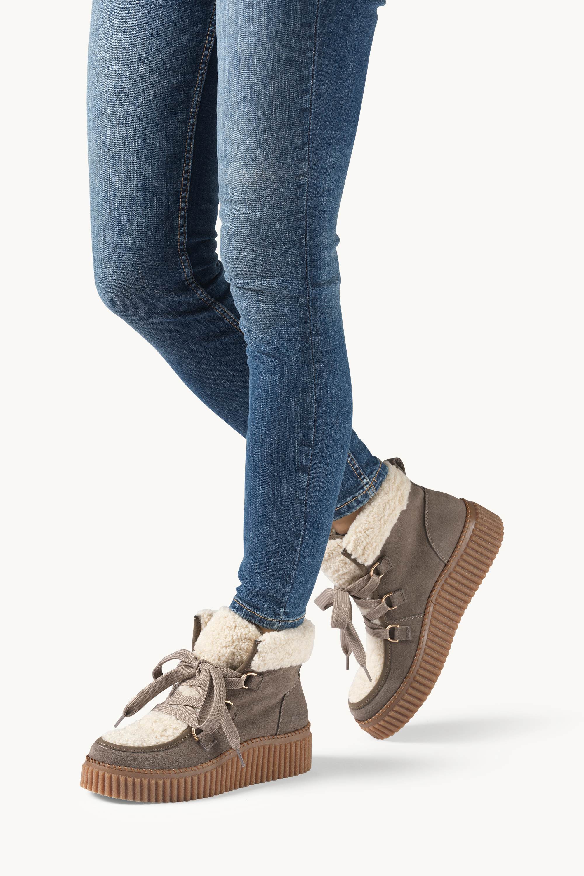Suede Boots With Shoelaces - Falcon Clay