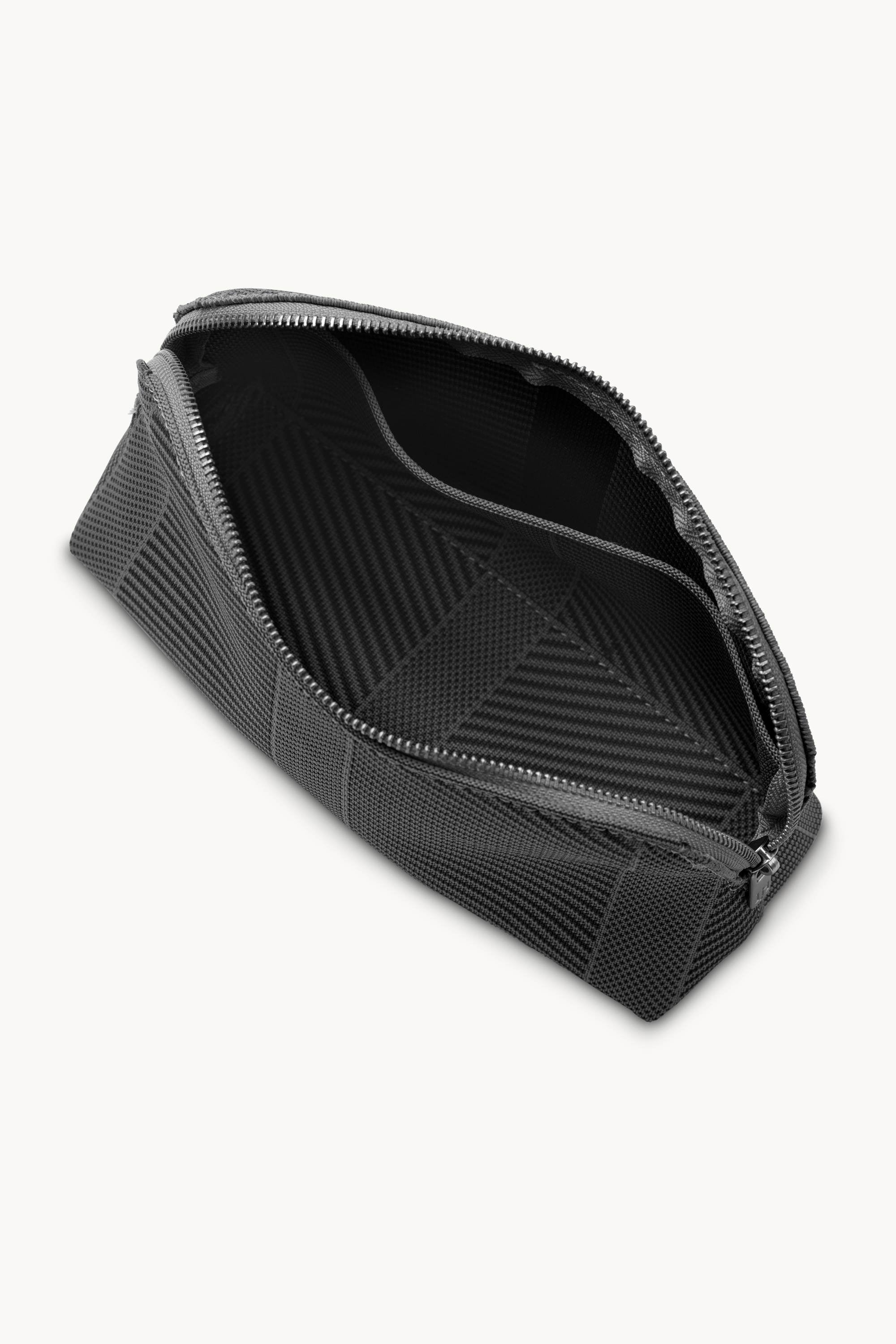 Knitted Makeup Bag - Black Gun metal