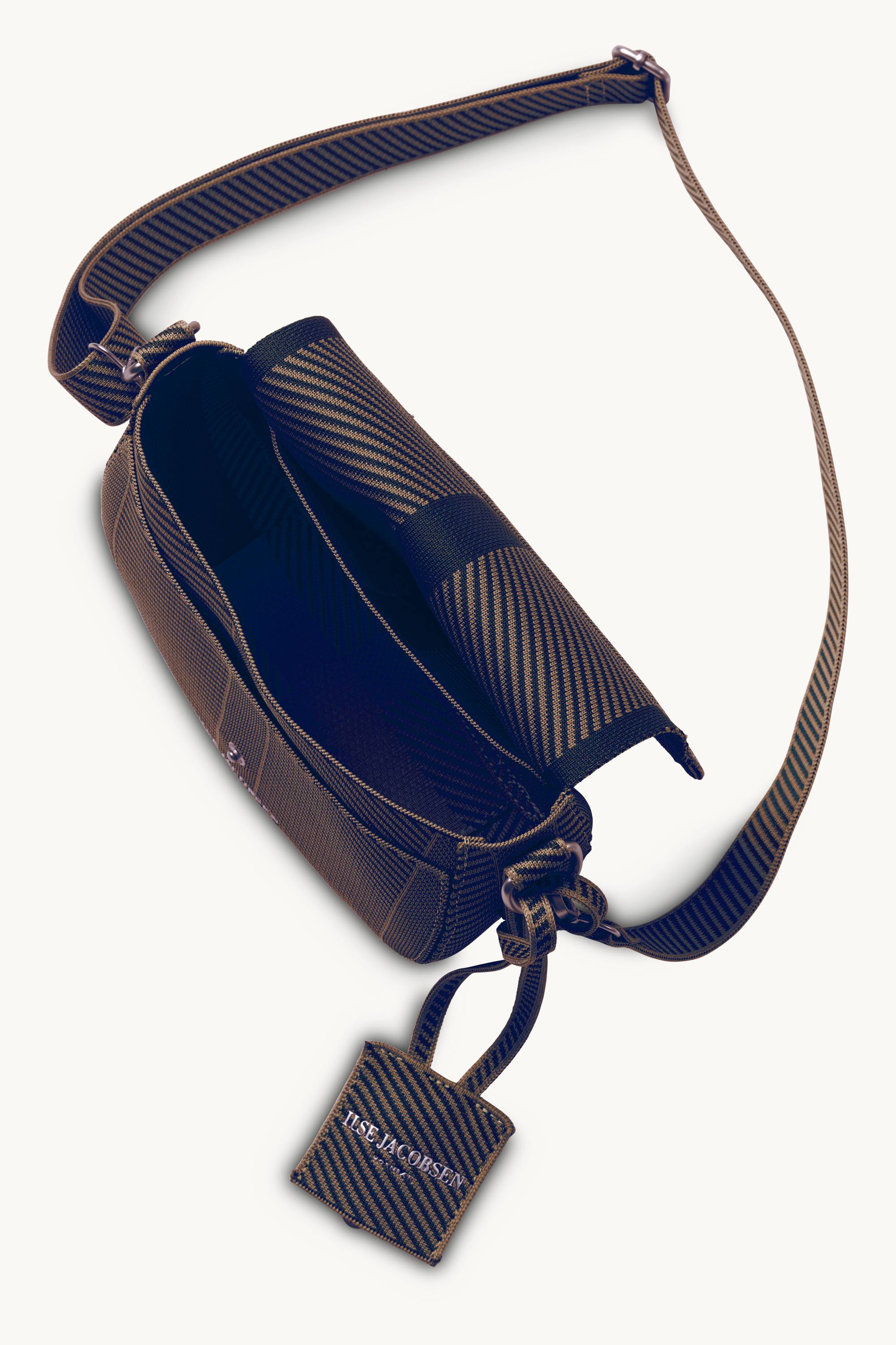 Knitted Crossbody Bag - Dark Indigo Buckthorn Brown