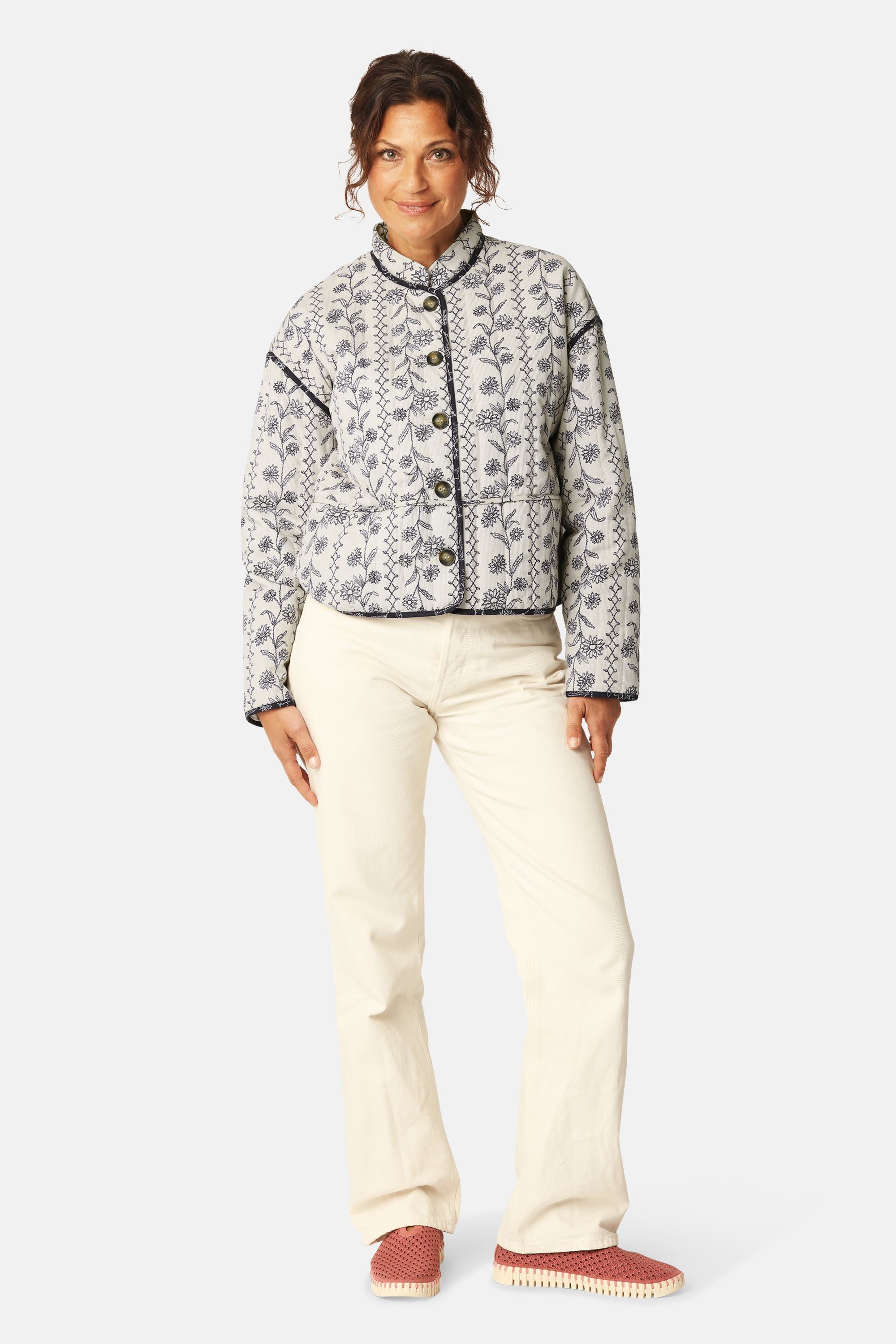 Short Padded Jacket - White Wildflower