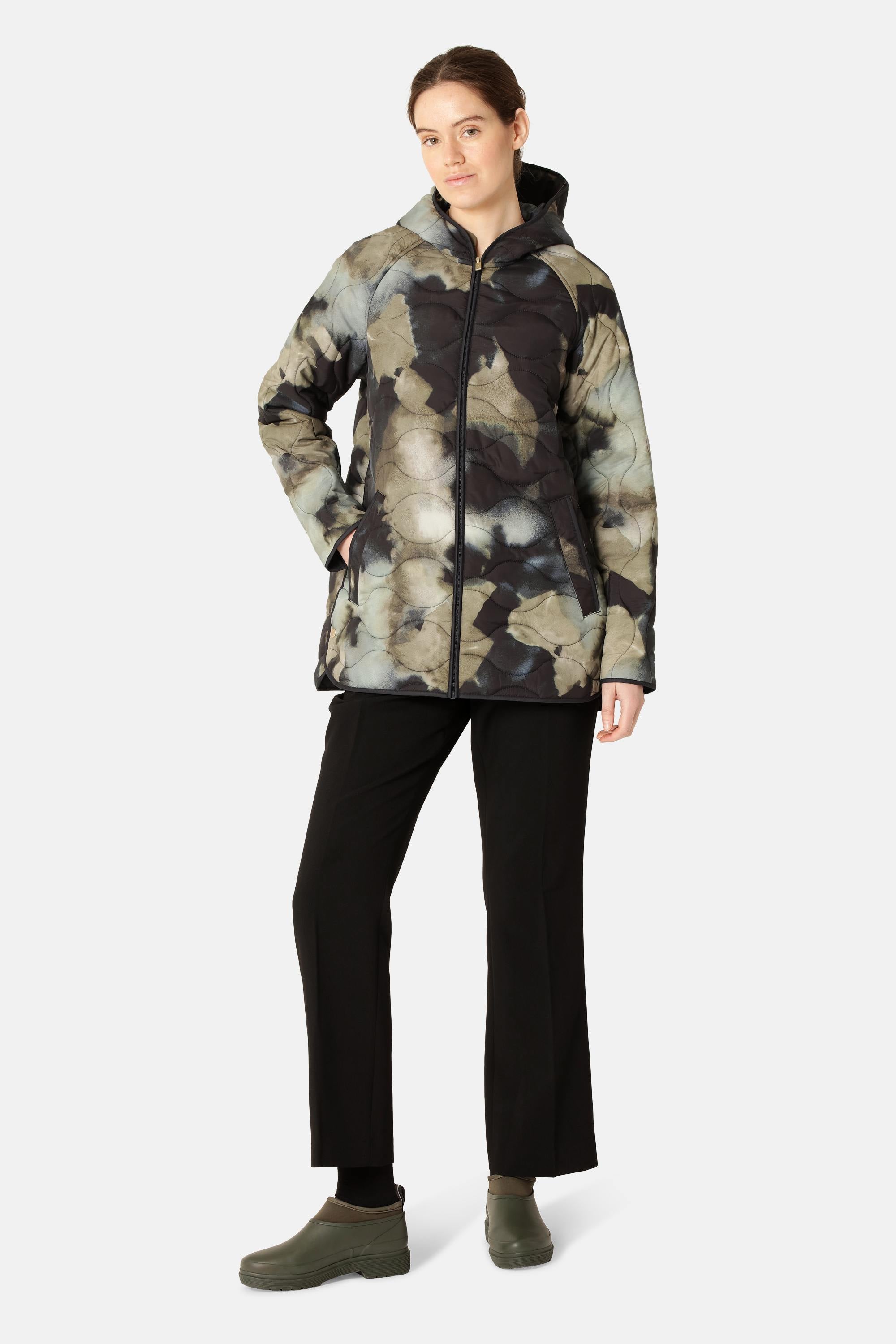 Short Quilt Jacket With Hood - Moss Print