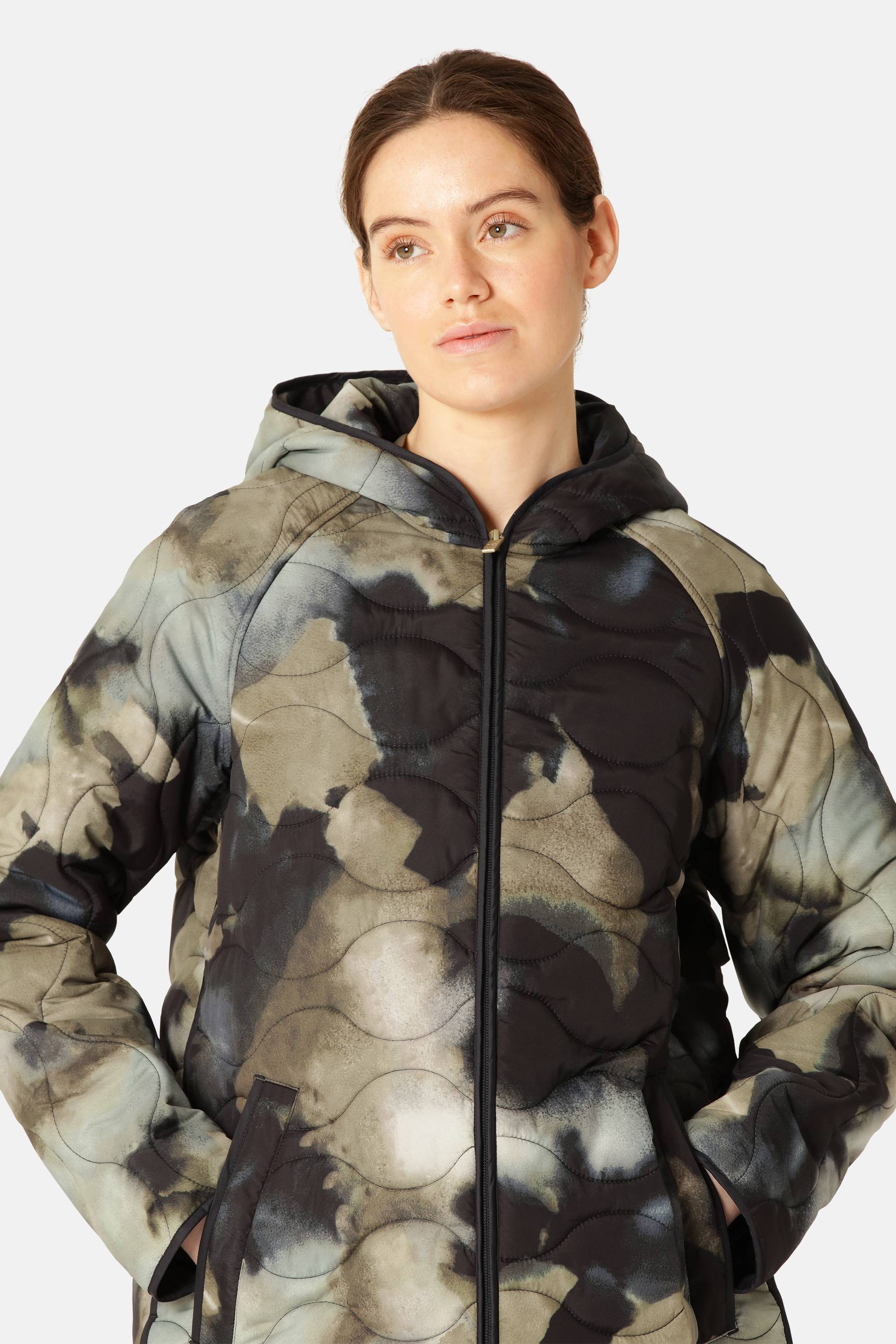 Short Quilt Jacket With Hood - Moss Print