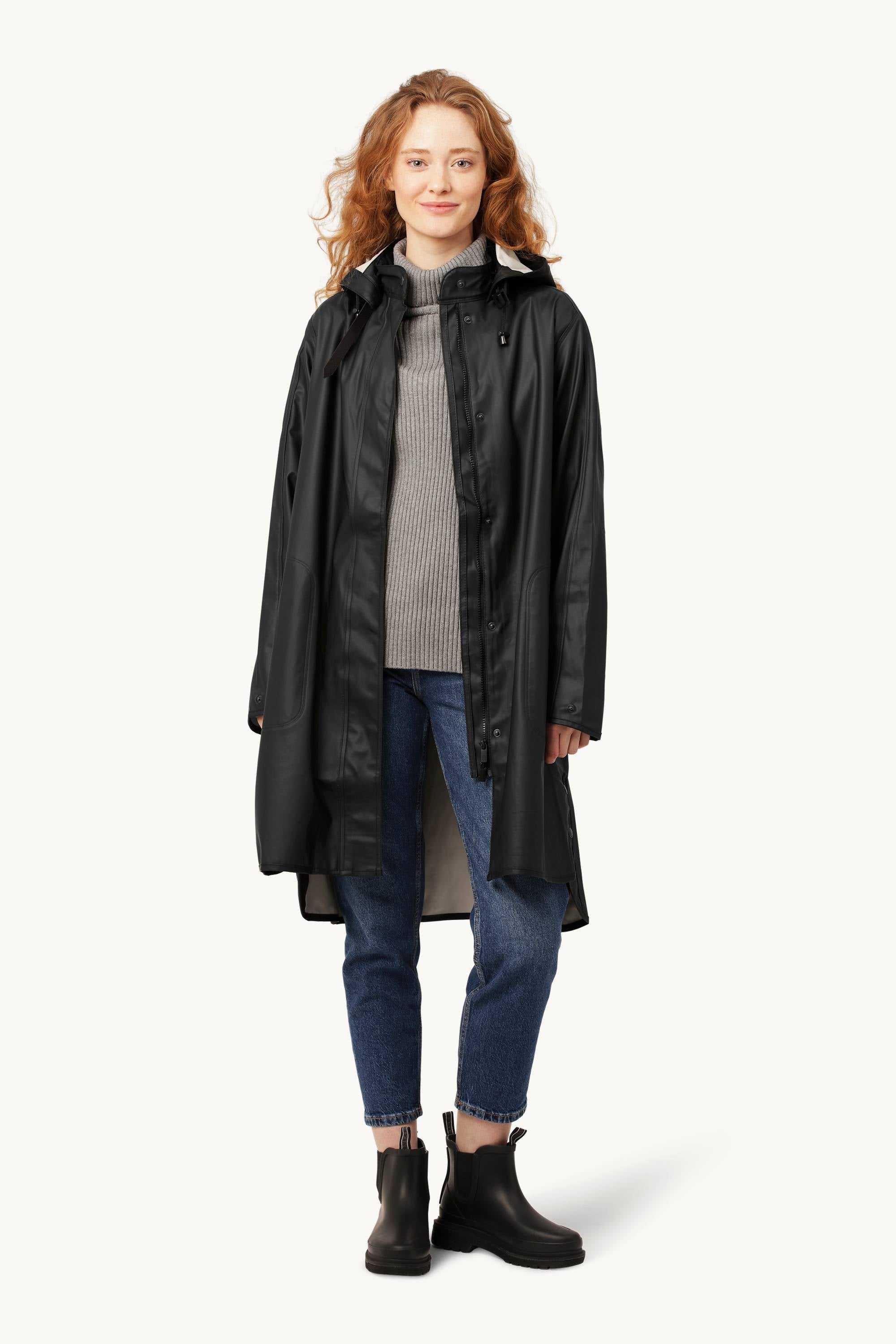 Light Raincoat - Black
