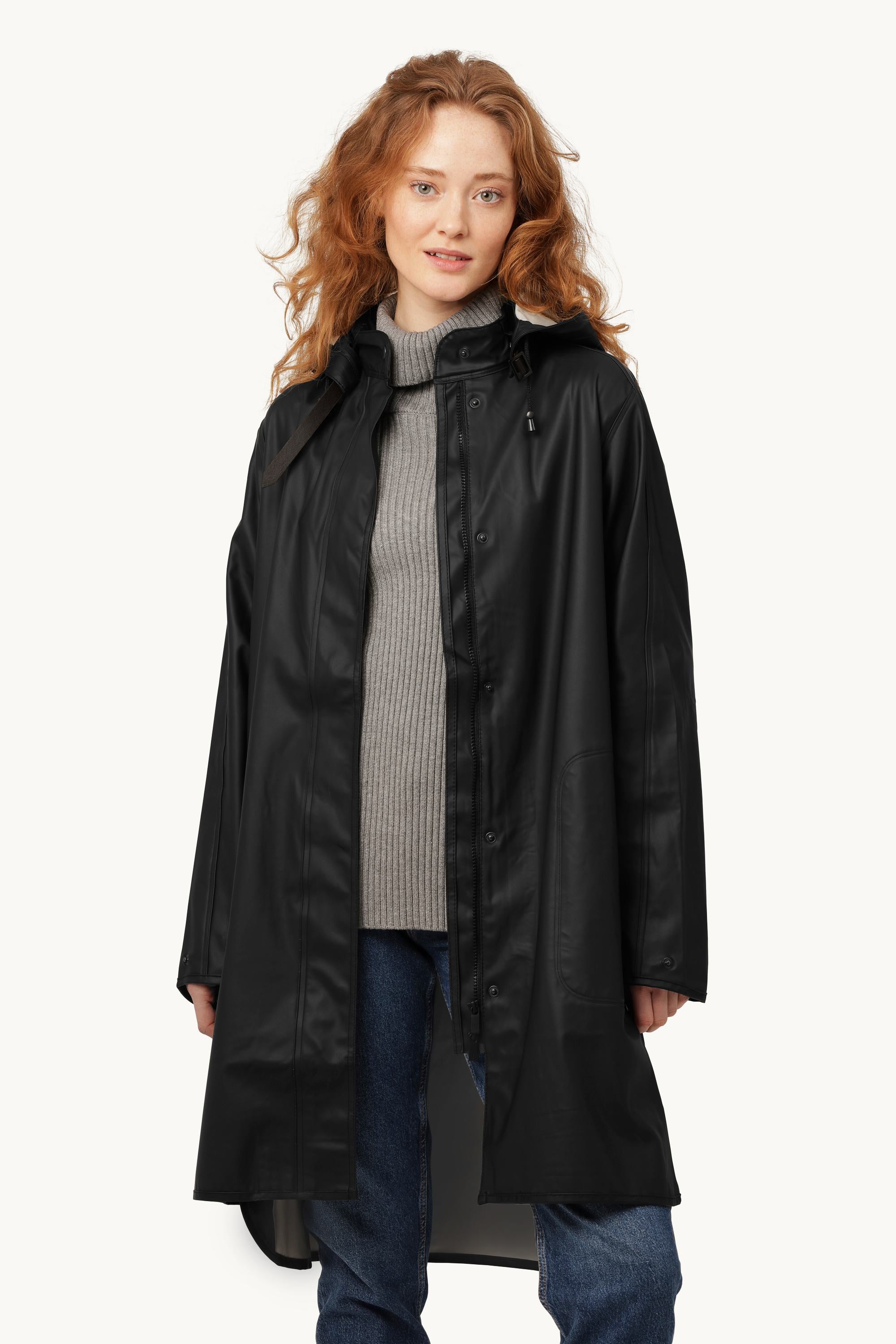 Light Raincoat - Black