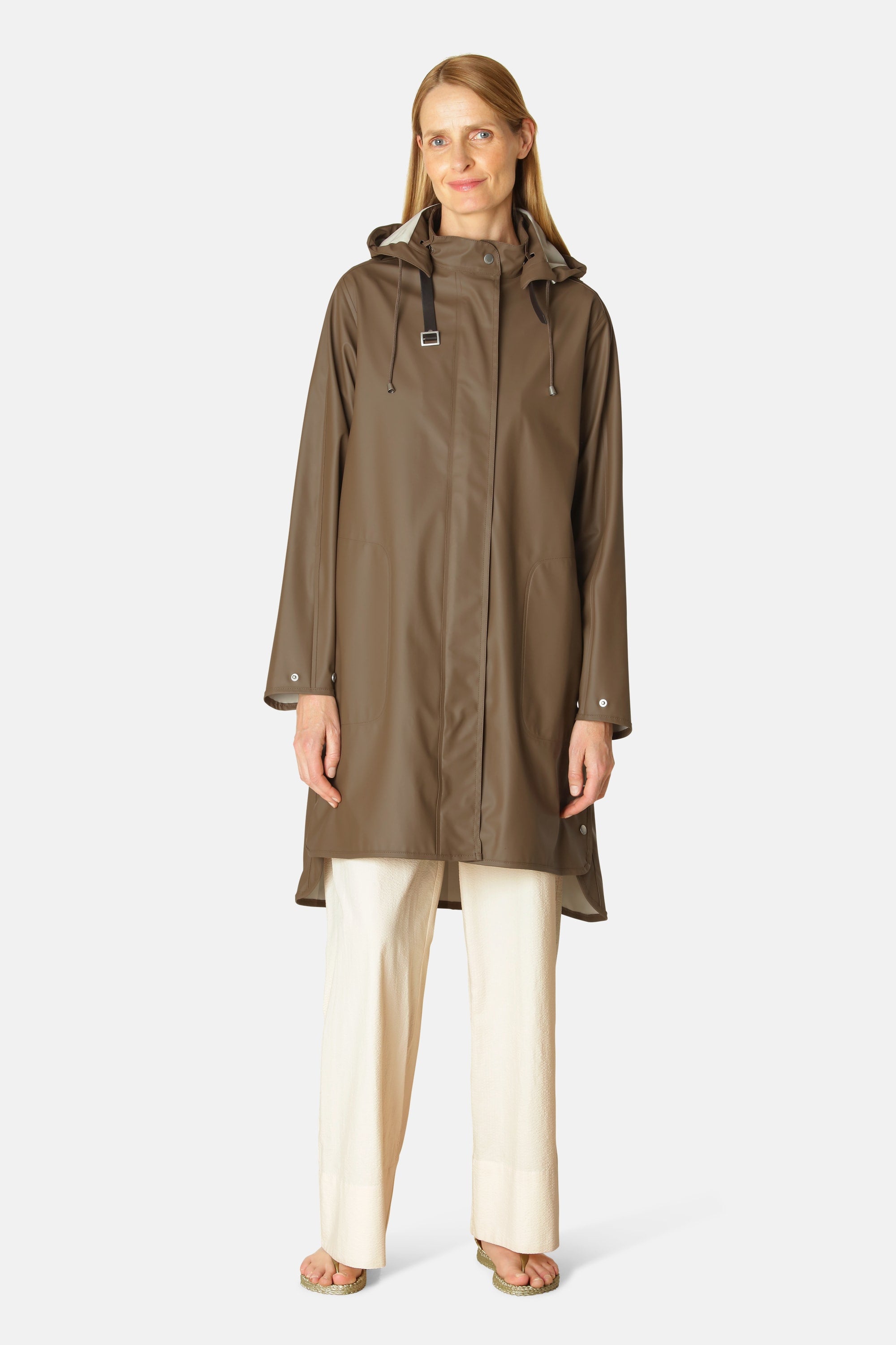 Light Raincoat - Cub Brown