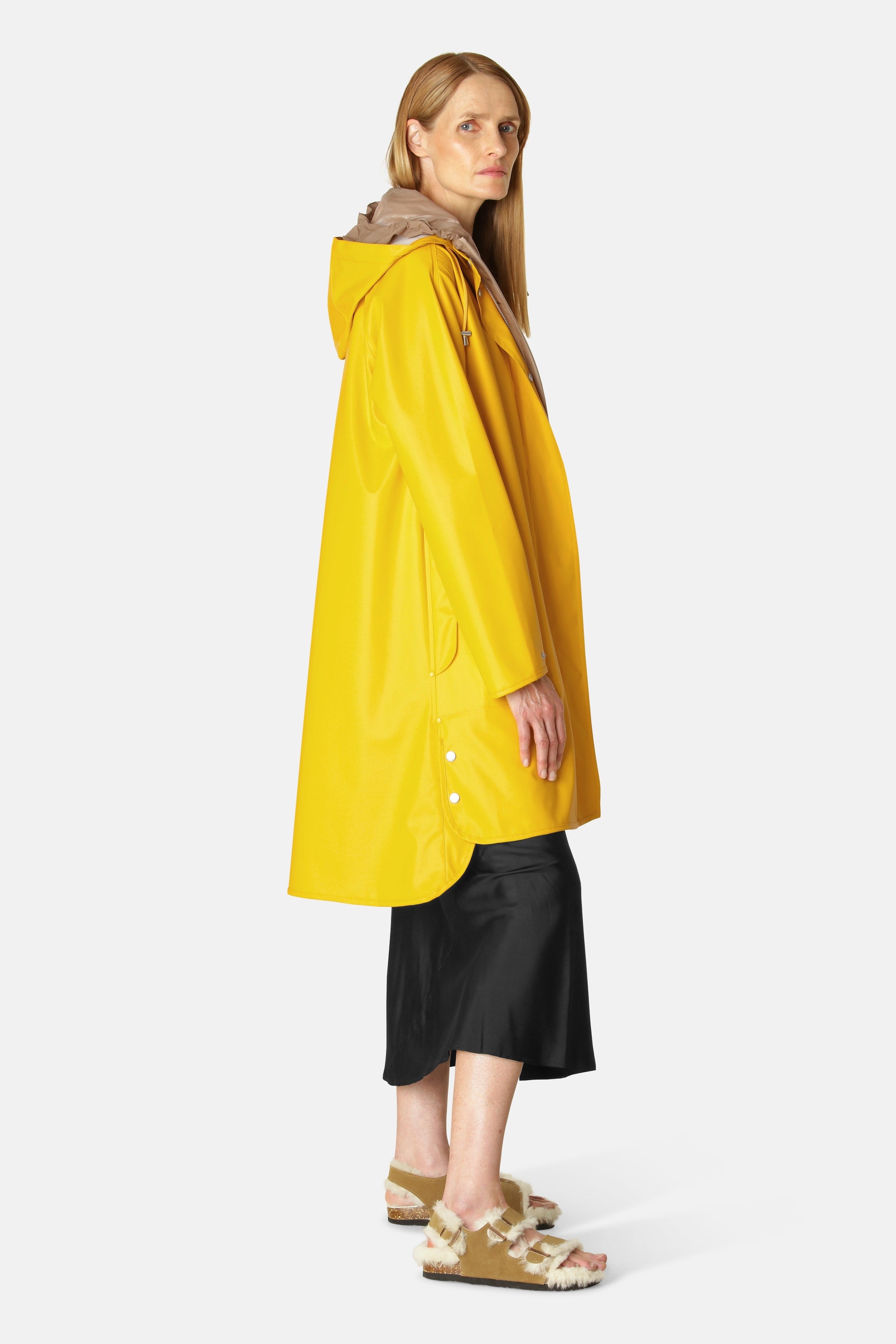 Light Raincoat - Cyber Yellow