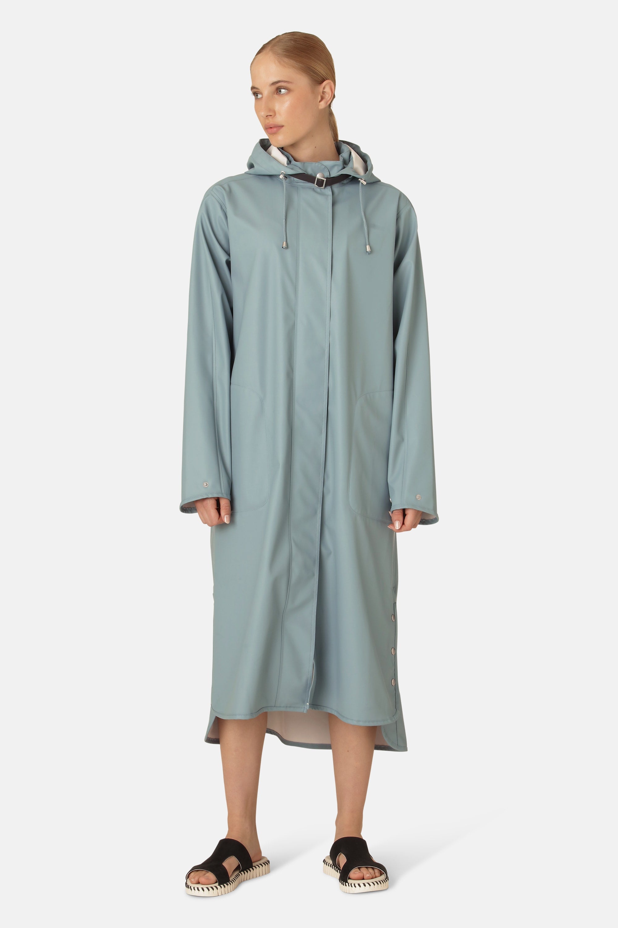 Long Light Raincoat - Blue Cloud