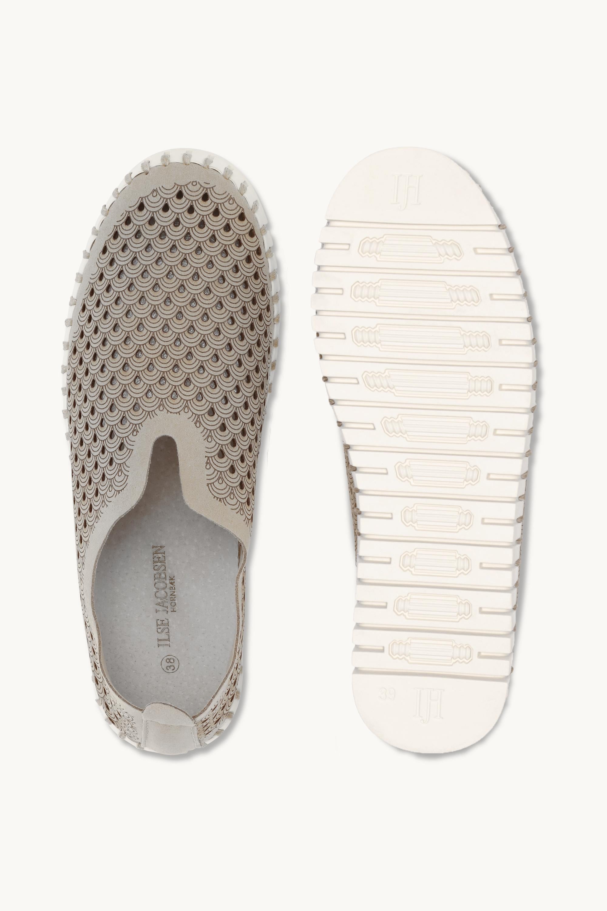 Tulip Flats - Atmosphere