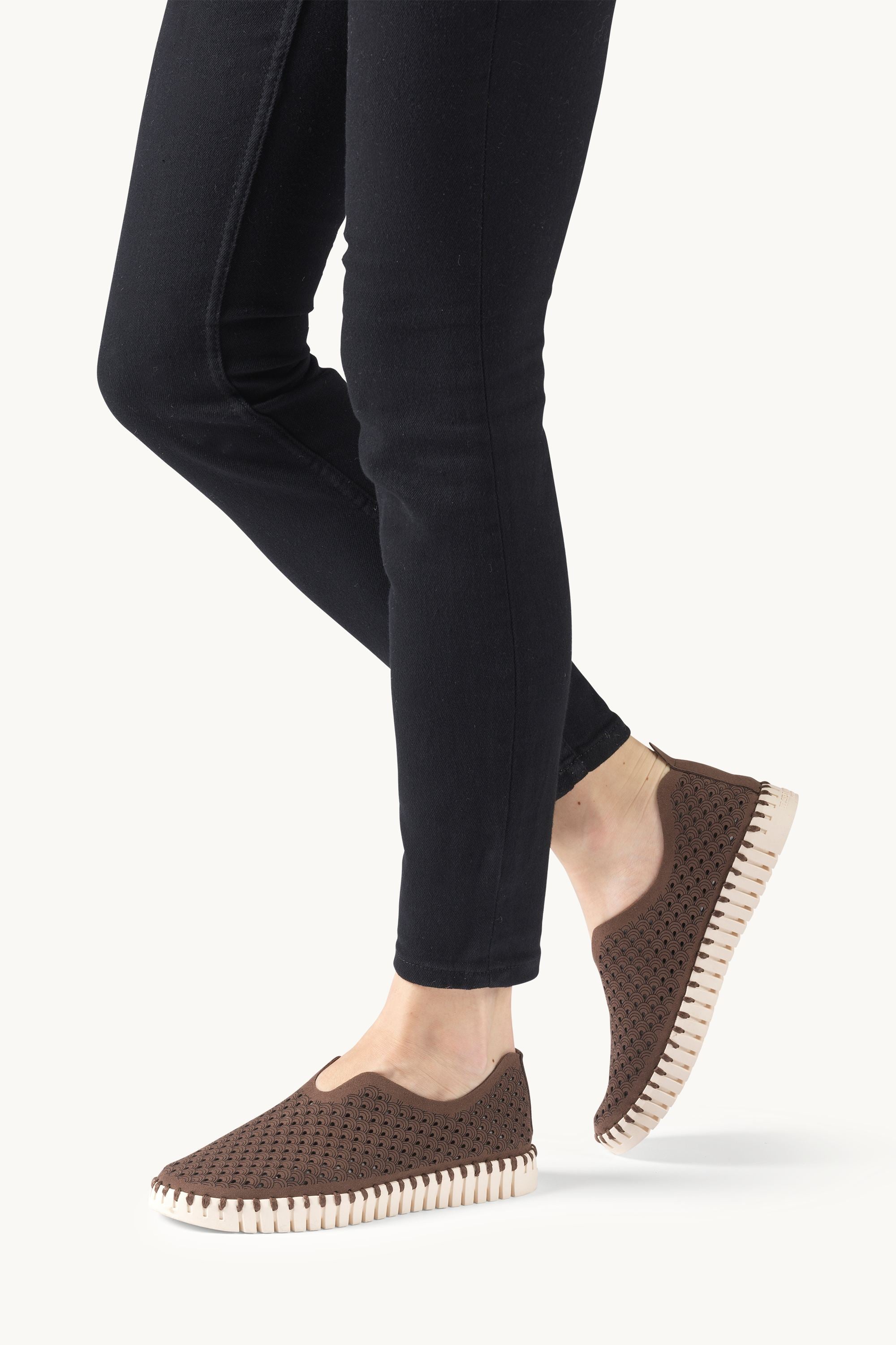 Tulip Shoe - Brown Pearled Ivory