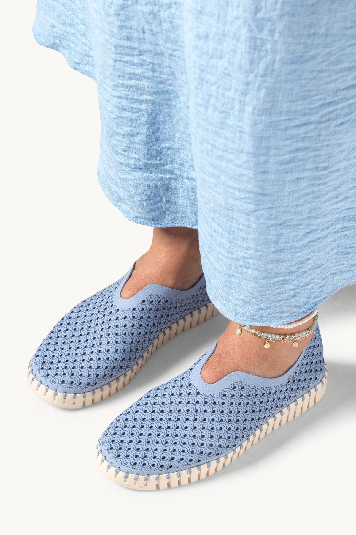 Tulip Shoe - Cornflower Pearled Ivory