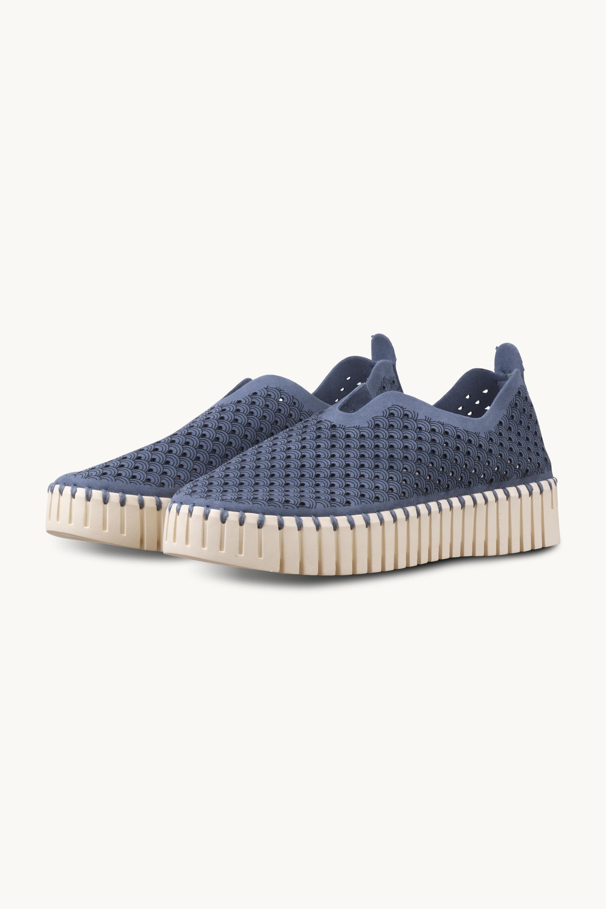 Platform Tulip Flats - Ombre Blue Pearled Ivory