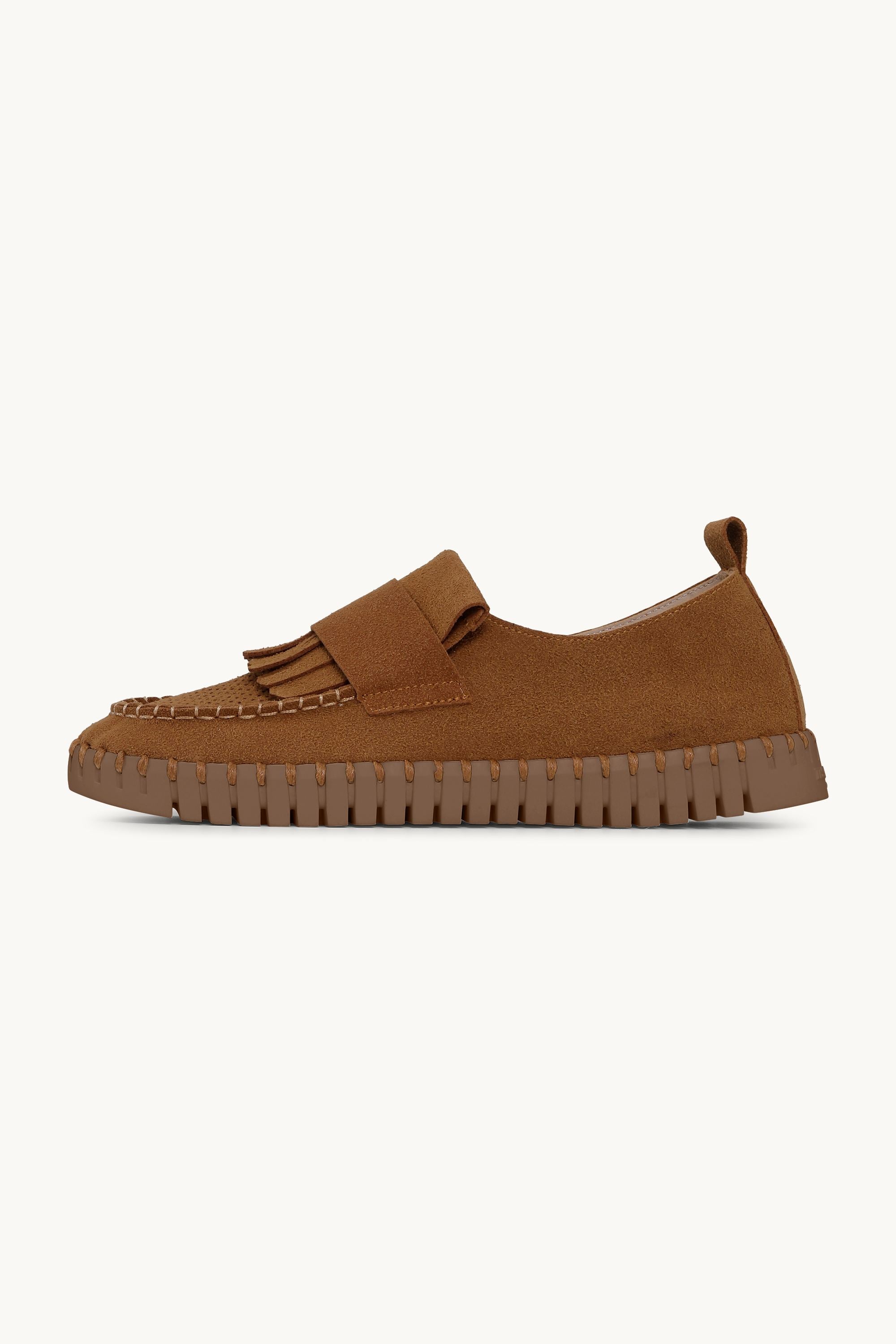 Tulip Fringe Loafer - Cashew Cashew