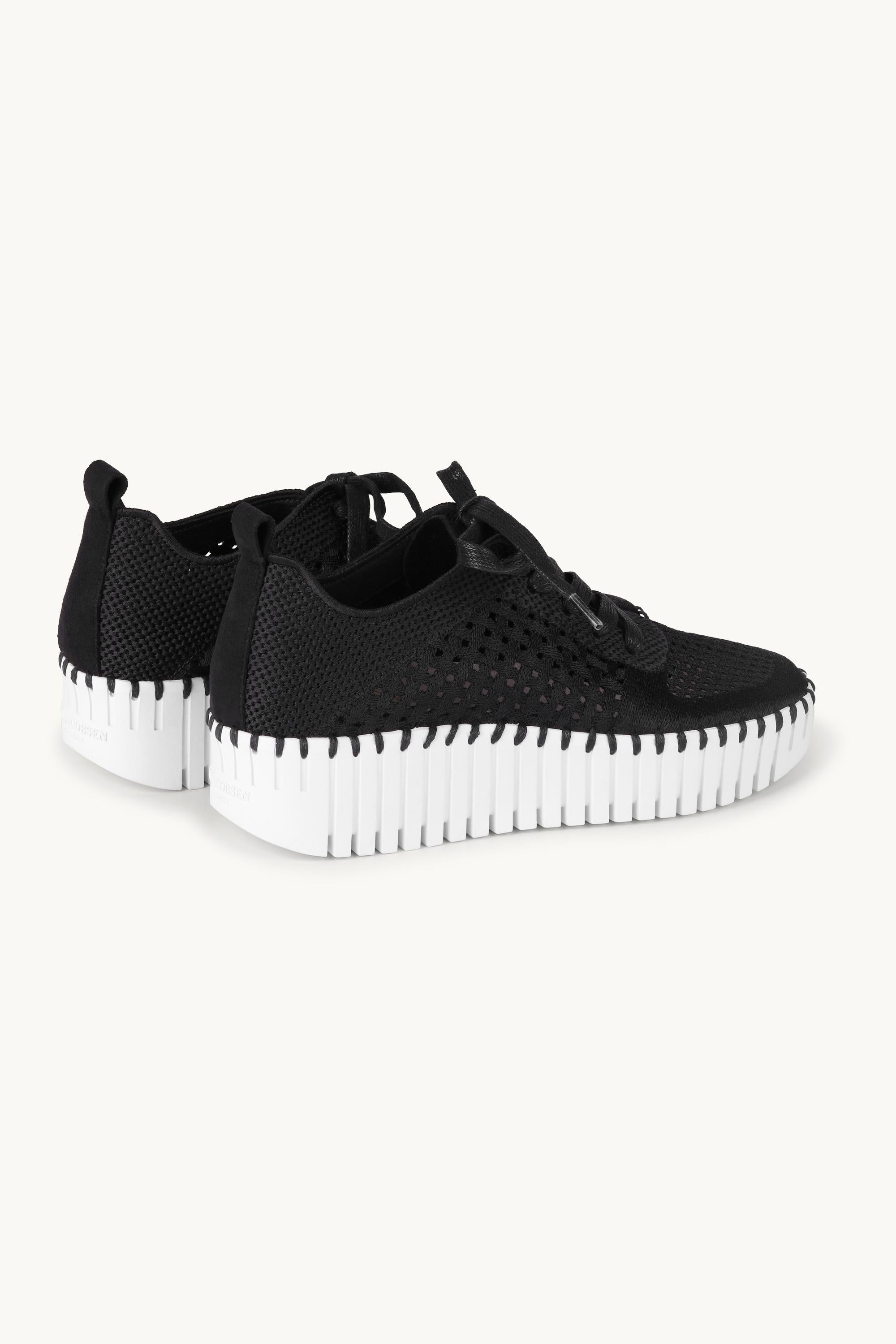 Tulip Flats With Laces - Black White